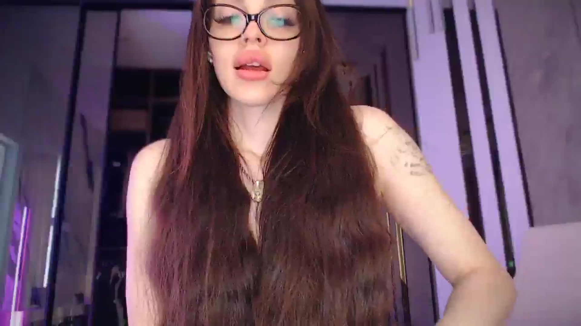 Gallery image thumbnail from UGLYGIRL_'s myfreecams stream on, 05/11/2025, 10:44 image 17 of 20