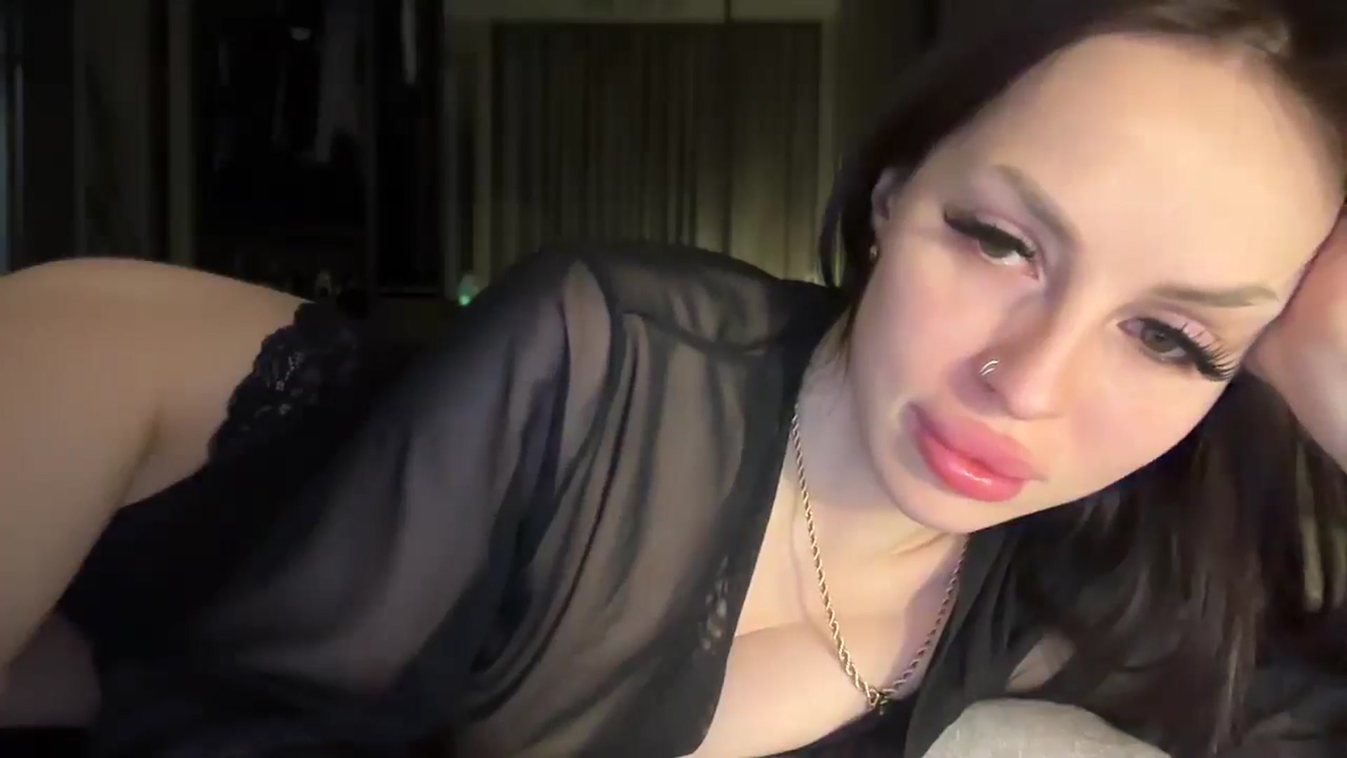 Gallery image thumbnail from UGLYGIRL_'s myfreecams stream on, 05/12/2025, 22:07 image 4 of 20