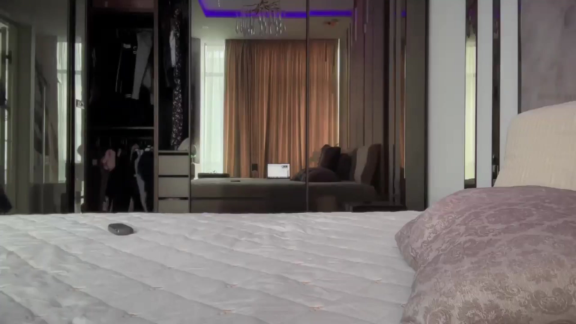 Gallery image thumbnail from UGLYGIRL_'s myfreecams stream on, 05/13/2025, 07:36 image 17 of 20
