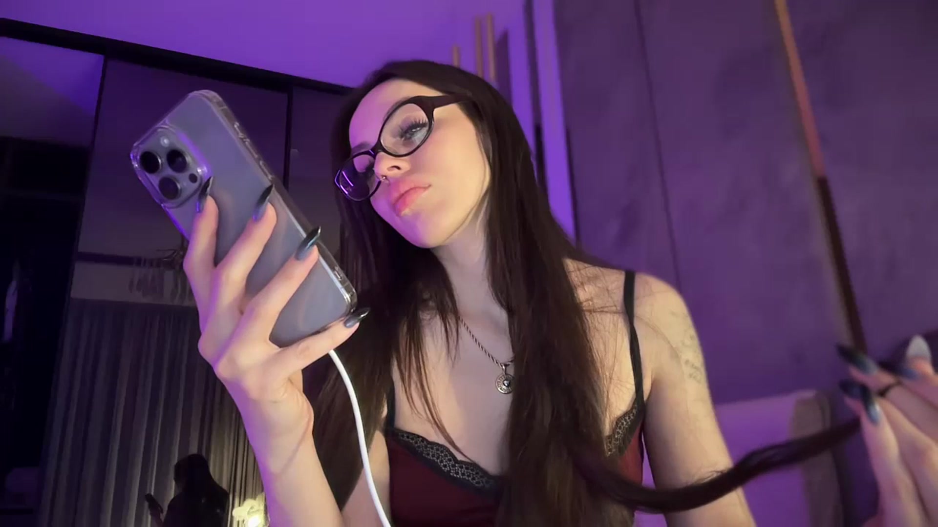 Gallery image thumbnail from UGLYGIRL_'s myfreecams stream on, 05/14/2025, 24:05 image 15 of 20