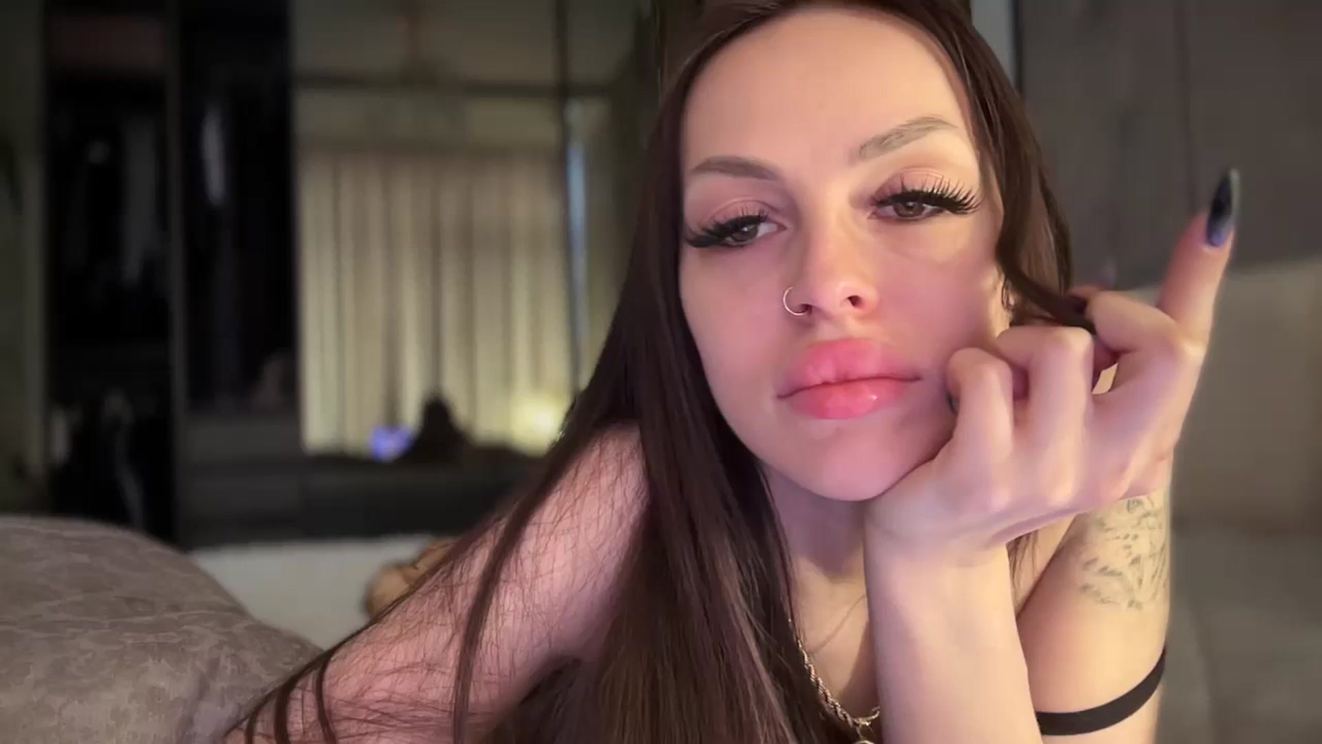 Gallery image thumbnail from UGLYGIRL_'s myfreecams stream on, 05/14/2025, 12:35 image 3 of 20