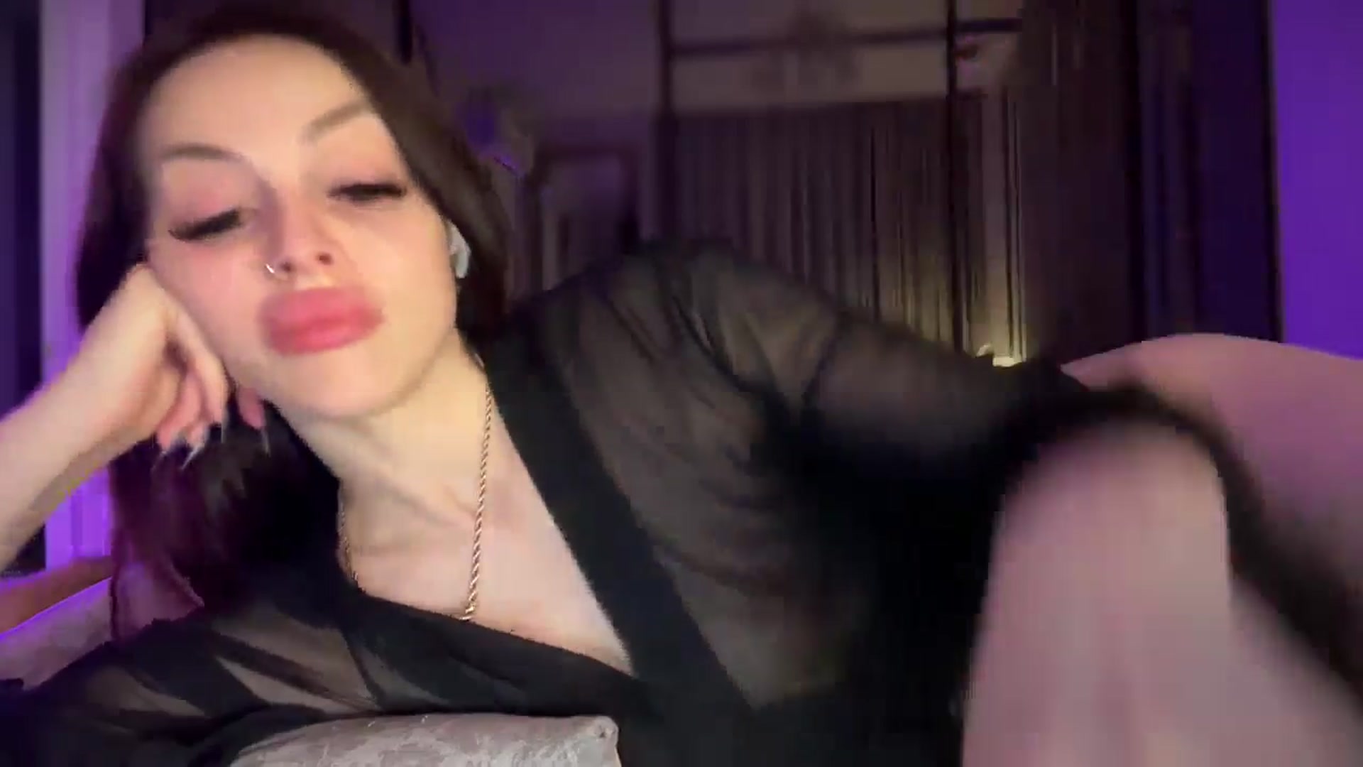 Gallery image thumbnail from UGLYGIRL_'s myfreecams stream on, 05/15/2025, 21:47 image 8 of 20