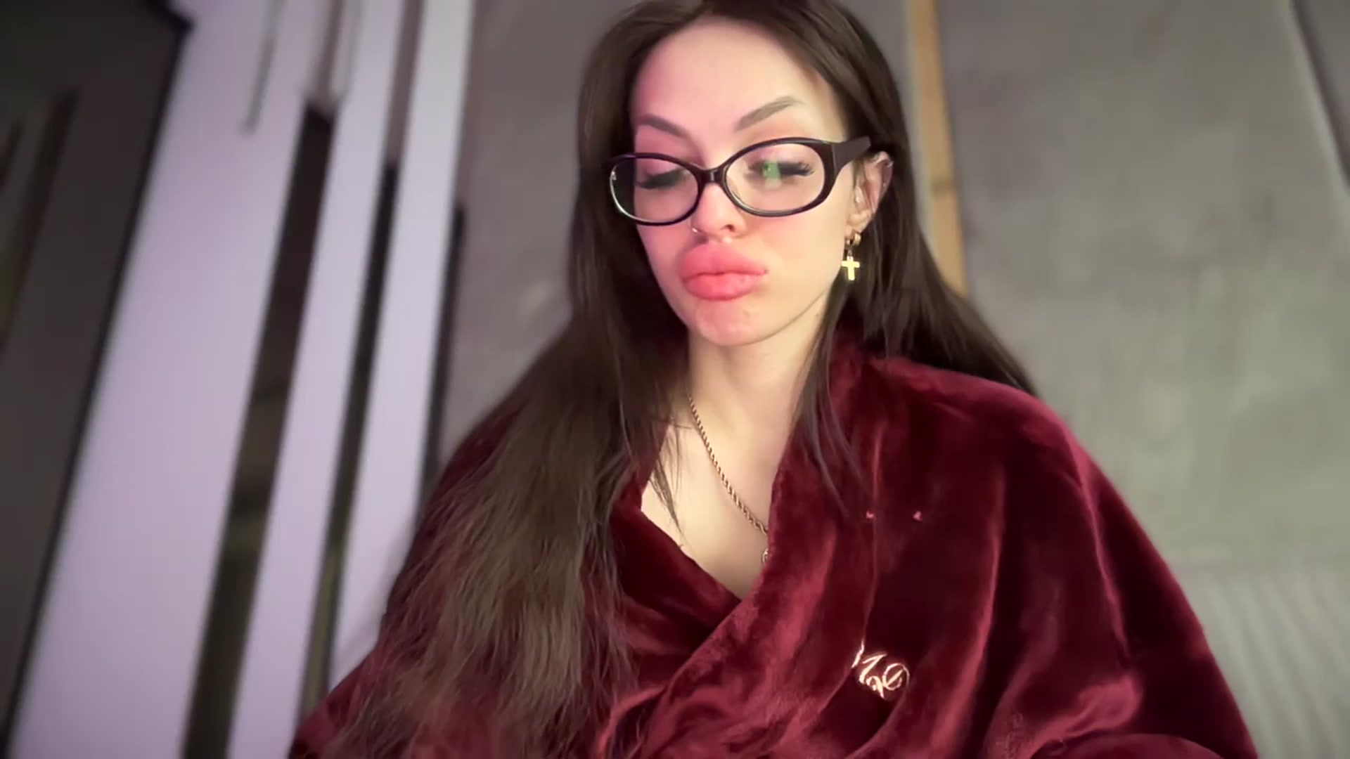 Gallery image thumbnail from UGLYGIRL_'s myfreecams stream on, 05/16/2025, 11:46 image 16 of 20