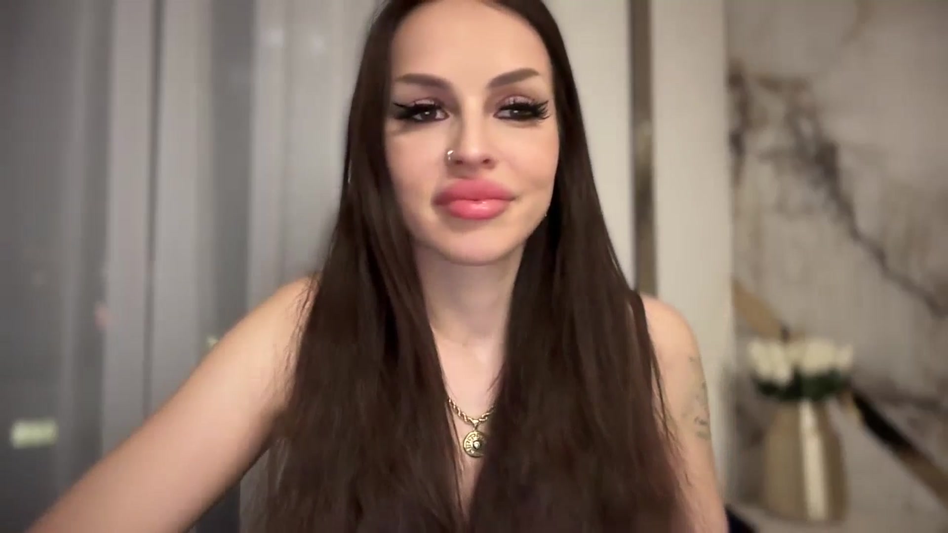 Gallery image thumbnail from UGLYGIRL_'s myfreecams stream on, 05/16/2025, 21:09 image 20 of 20