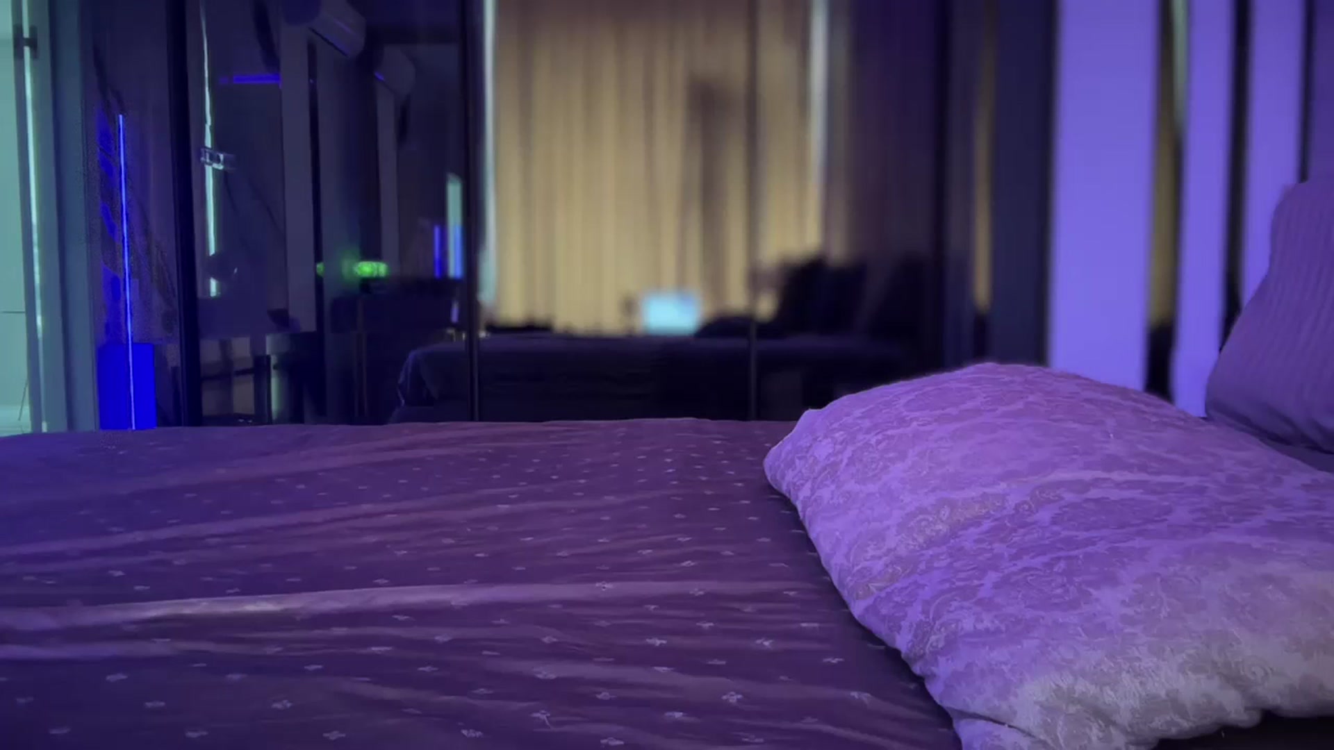 Gallery image thumbnail from UGLYGIRL_'s myfreecams stream on, 05/18/2025, 09:36 image 11 of 20