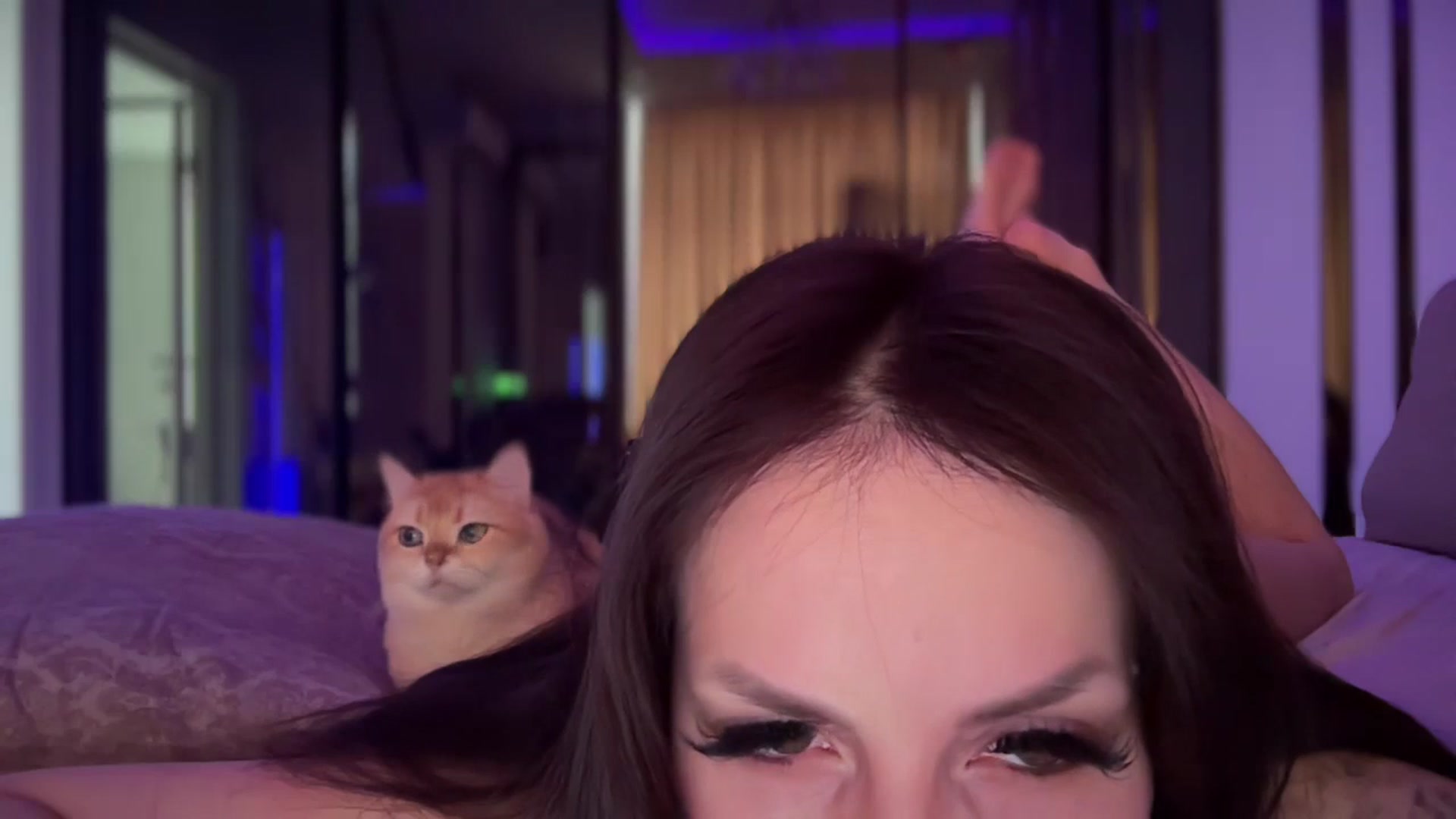 Gallery image thumbnail from UGLYGIRL_'s myfreecams stream on, 05/19/2025, 14:33 image 3 of 20