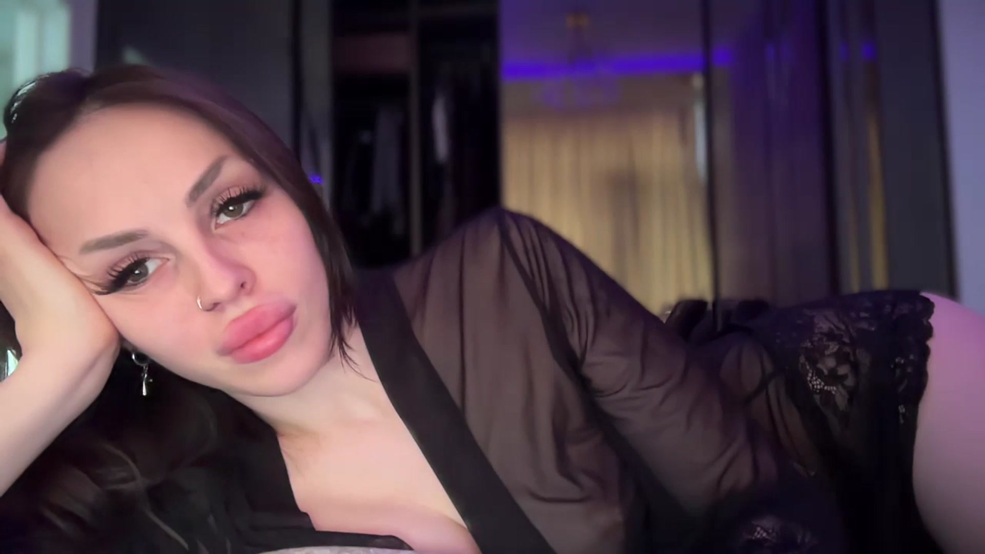 Gallery image thumbnail from UGLYGIRL_'s myfreecams stream on, 05/21/2025, 11:52 image 15 of 20