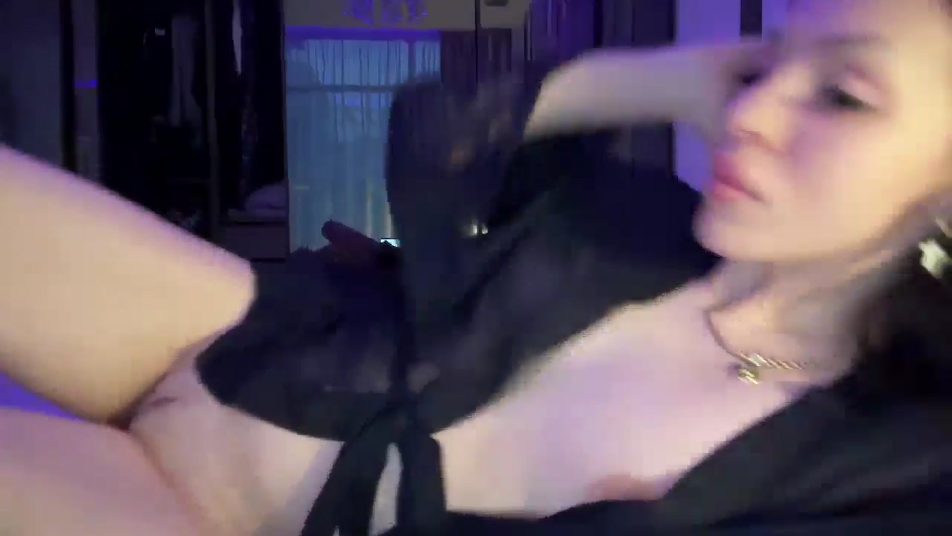 Gallery image thumbnail from UGLYGIRL_'s myfreecams stream on, 05/26/2025, 17:51 image 8 of 20
