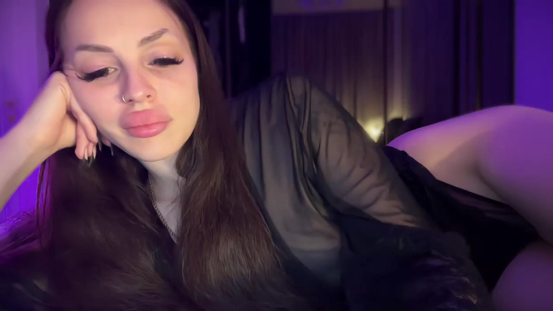 Gallery image thumbnail from UGLYGIRL_'s myfreecams stream on, 05/28/2025, 21:53 image 13 of 20