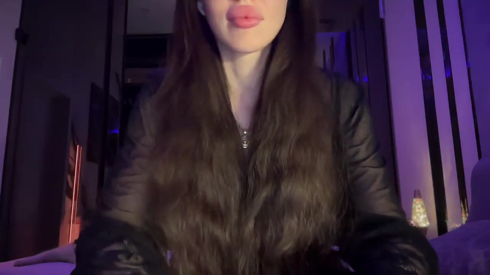Gallery image thumbnail from UGLYGIRL_'s myfreecams stream on, 06/04/2025, 21:35 image 7 of 20