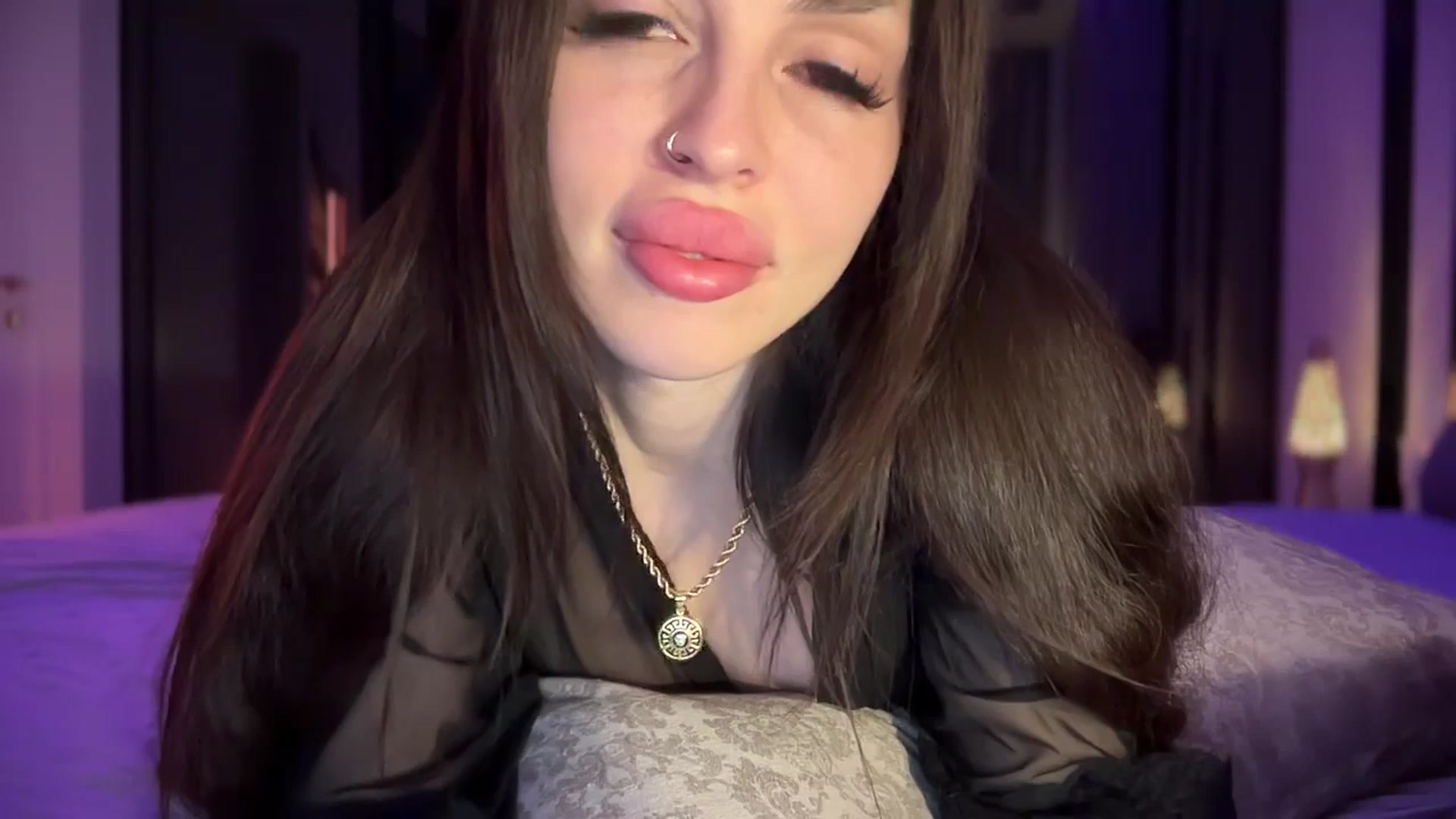 Gallery image thumbnail from UGLYGIRL_'s myfreecams stream on, 06/04/2025, 21:35 image 15 of 20