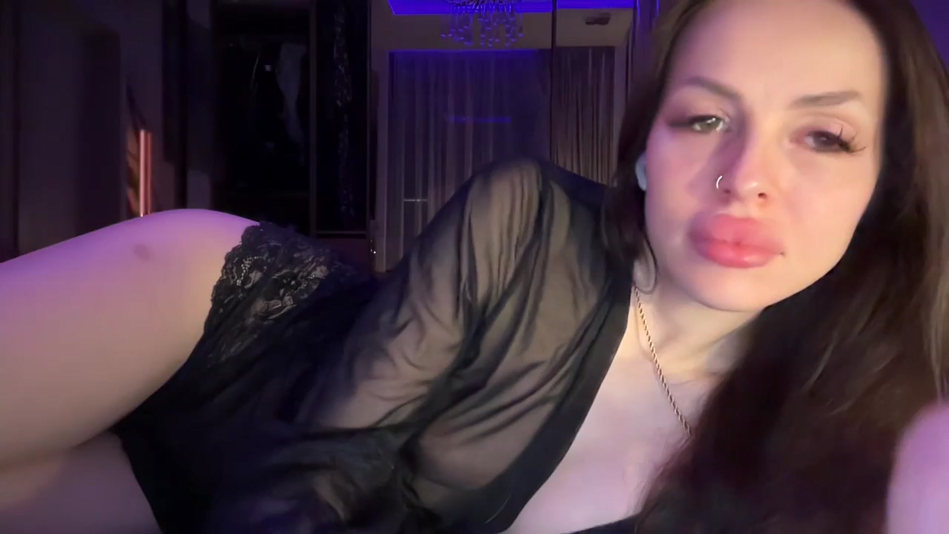 Gallery image thumbnail from UGLYGIRL_'s myfreecams stream on, 06/04/2025, 21:35 image 10 of 20