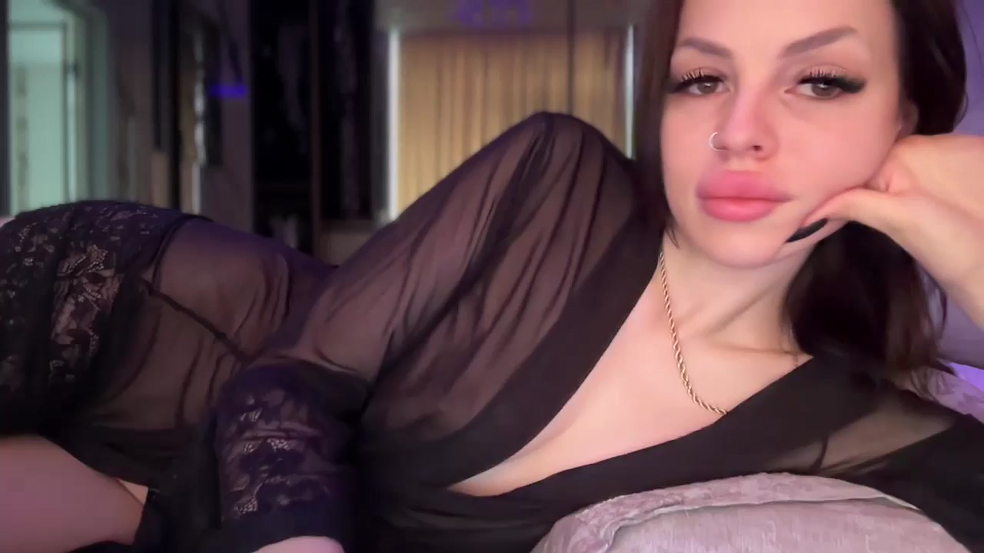 Gallery image thumbnail from UGLYGIRL_'s myfreecams stream on, 06/06/2025, 07:44 image 1 of 20