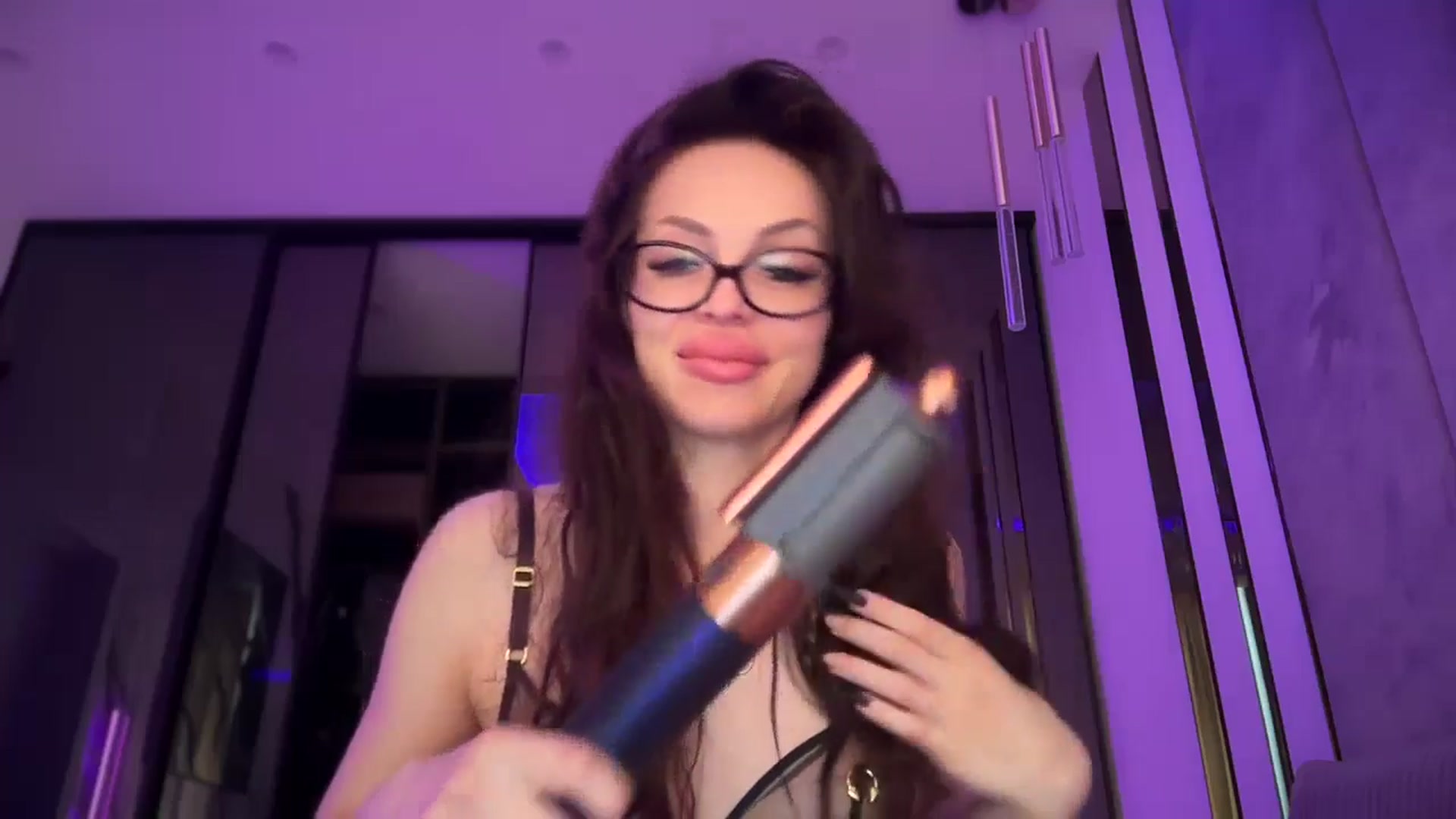 Gallery image thumbnail from UGLYGIRL_'s myfreecams stream on, 06/07/2025, 09:44 image 9 of 20