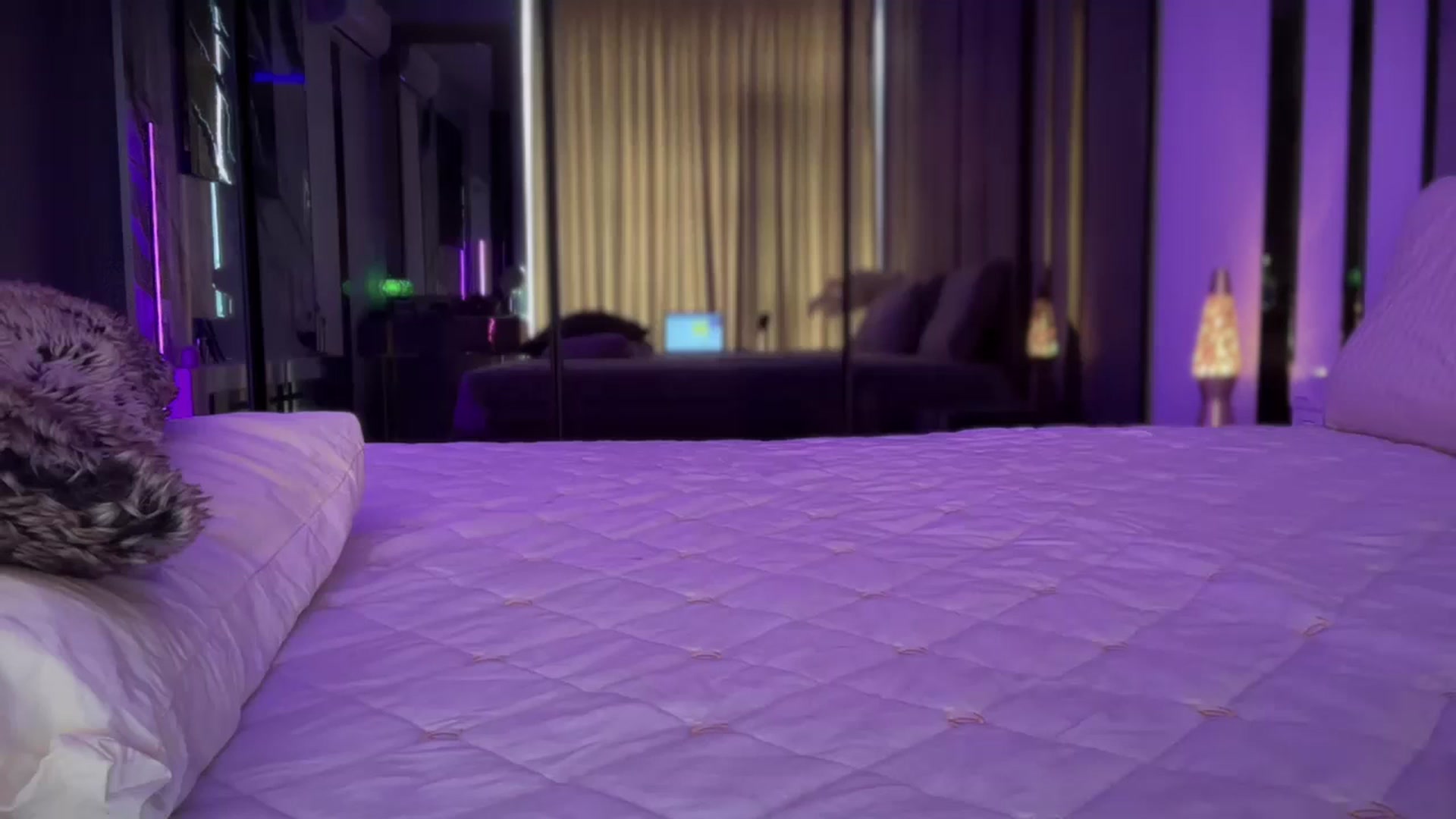 Gallery image thumbnail from UGLYGIRL_'s myfreecams stream on, 06/11/2025, 09:16 image 20 of 20