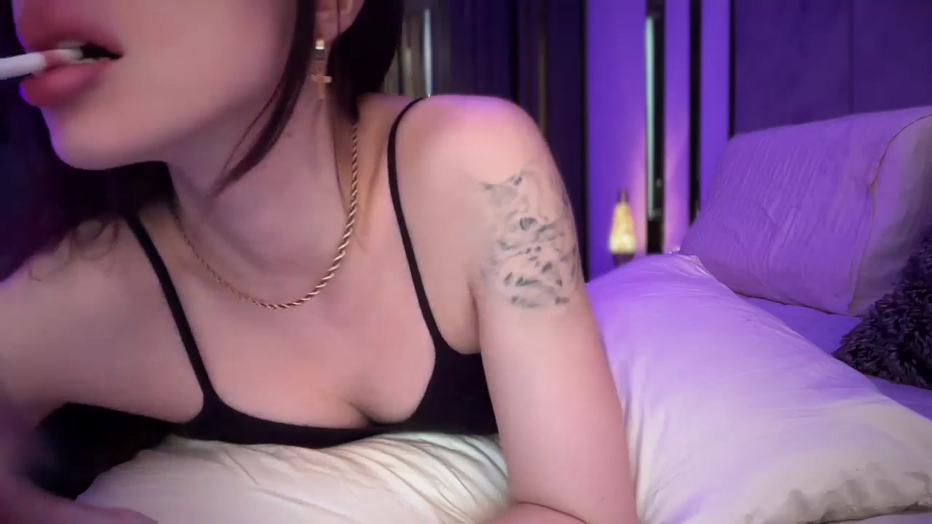 Gallery image thumbnail from UGLYGIRL_'s myfreecams stream on, 06/11/2025, 09:16 image 5 of 20