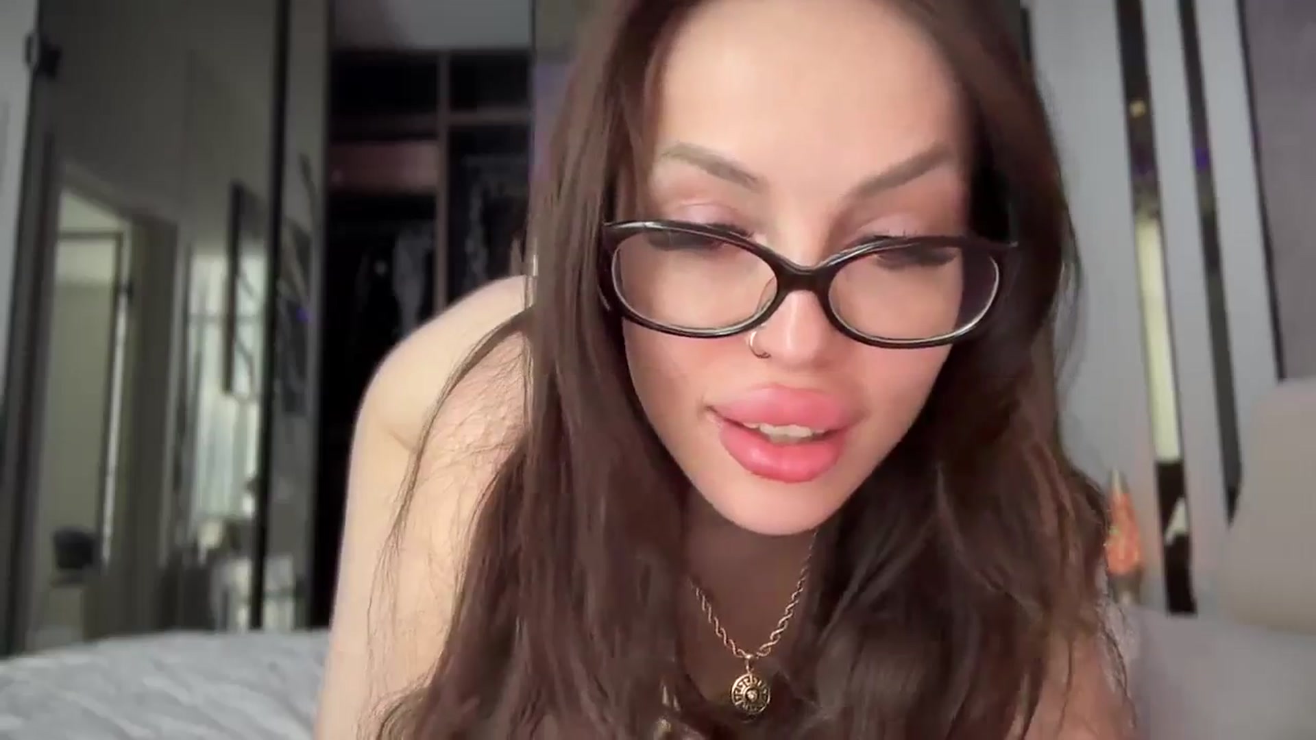 Gallery image thumbnail from UGLYGIRL_'s myfreecams stream on, 06/12/2025, 13:43 image 8 of 20