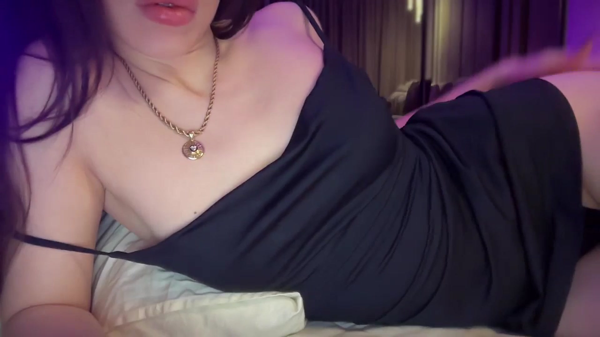 Gallery image thumbnail from UGLYGIRL_'s myfreecams stream on, 06/13/2025, 24:52 image 5 of 20