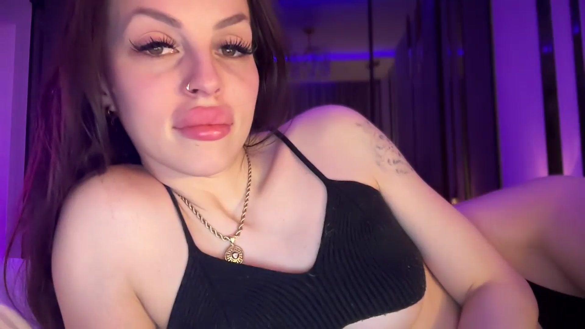 Gallery image thumbnail from UGLYGIRL_'s myfreecams stream on, 06/16/2025, 24:39 image 19 of 20
