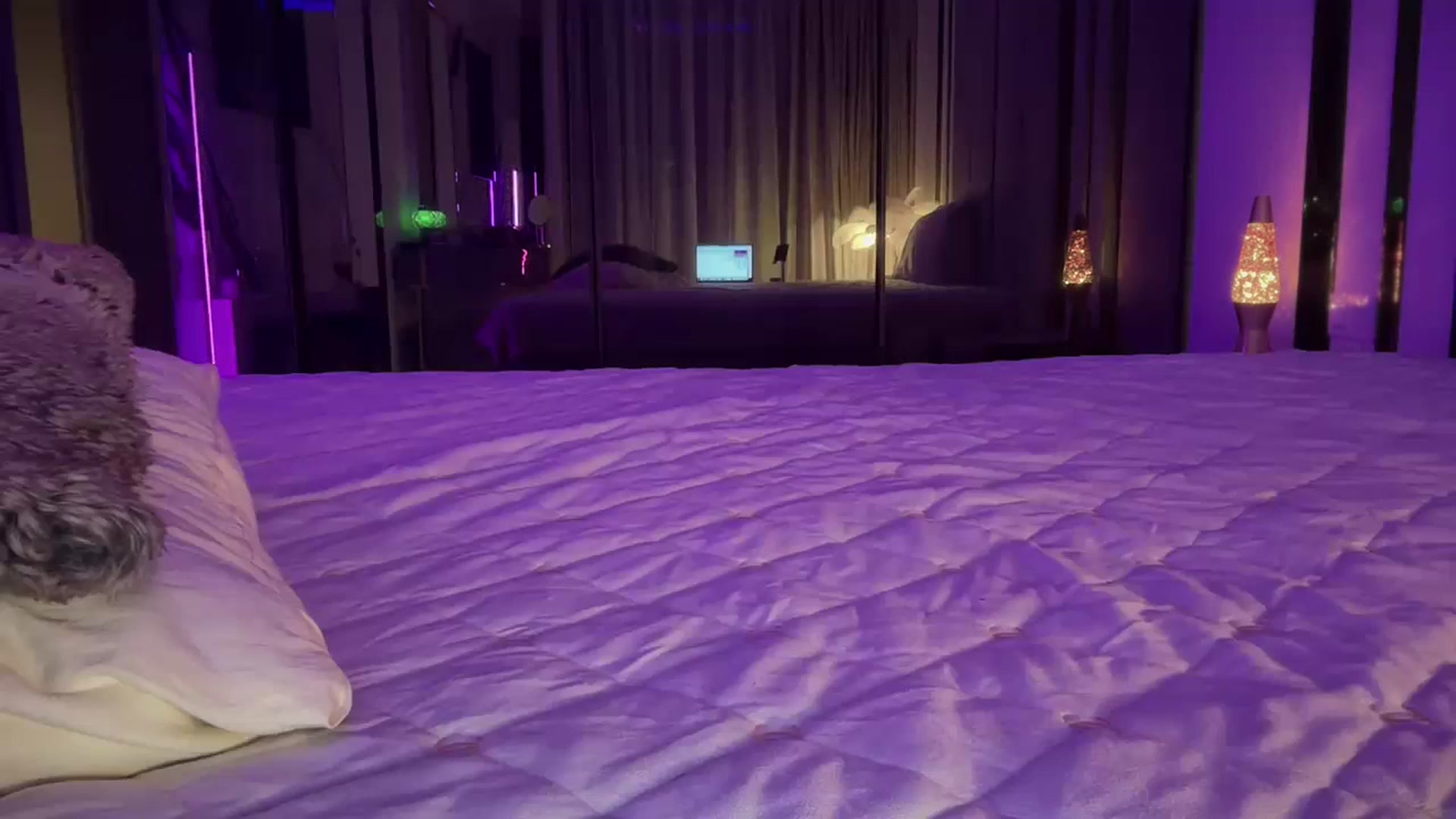 Gallery image thumbnail from UGLYGIRL_'s myfreecams stream on, 06/18/2025, 22:16 image 12 of 20
