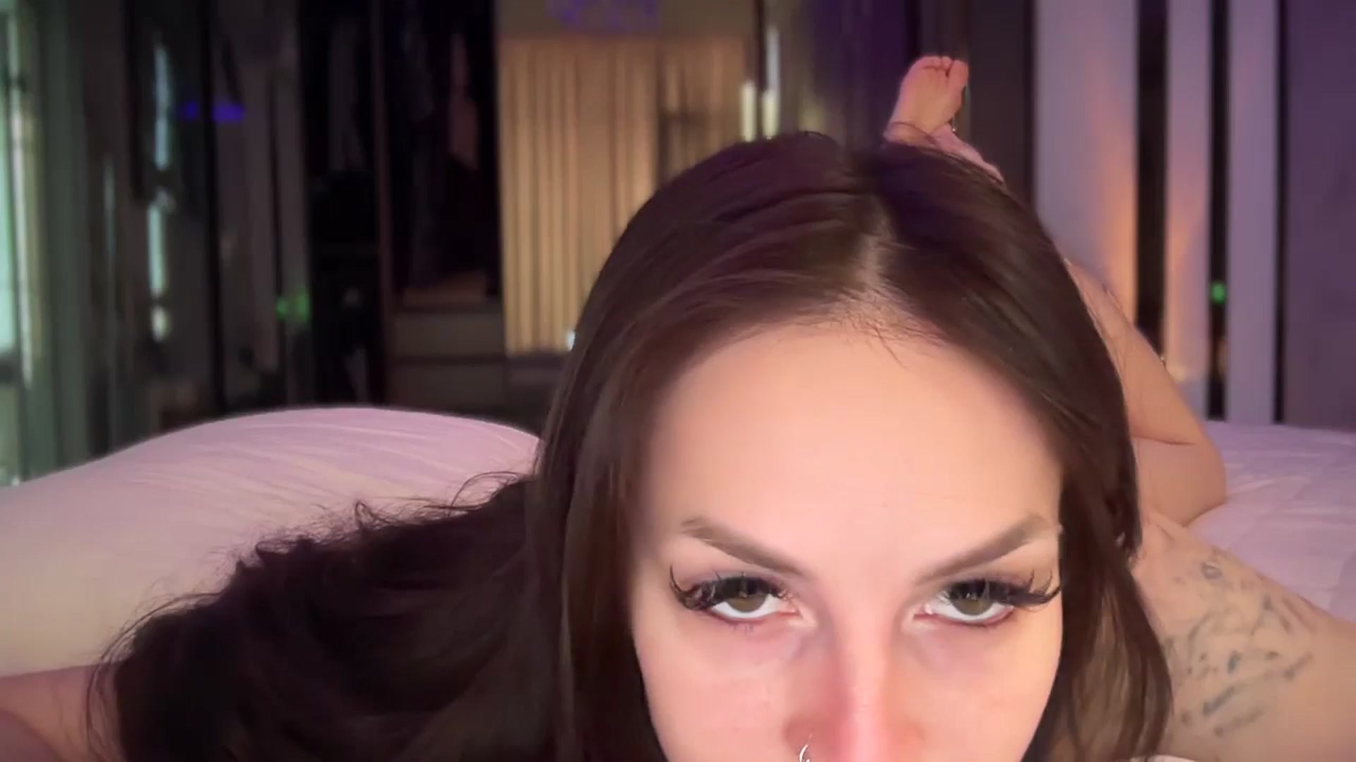 Gallery image thumbnail from UGLYGIRL_'s myfreecams stream on, 06/23/2025, 17:23 image 2 of 20
