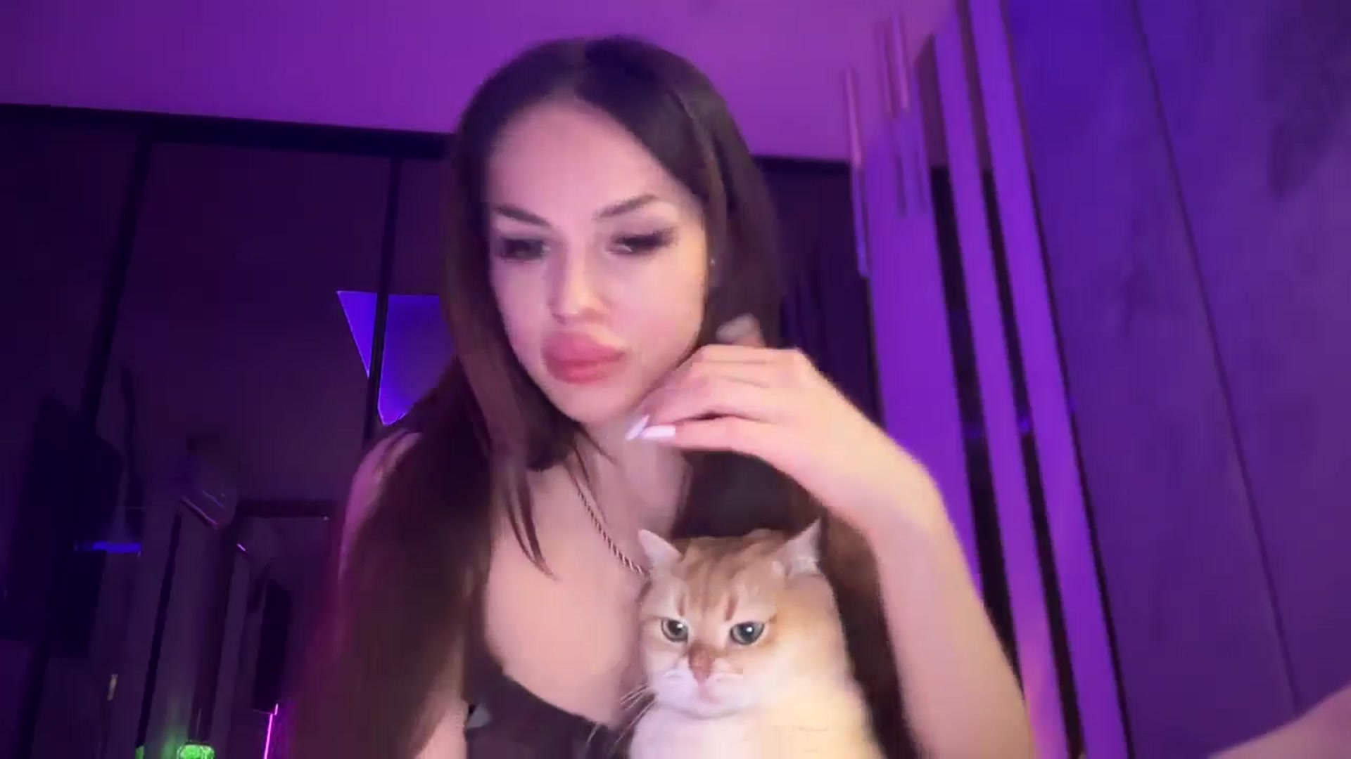 Gallery image thumbnail from UGLYGIRL_'s myfreecams stream on, 06/24/2025, 01:30 image 11 of 20