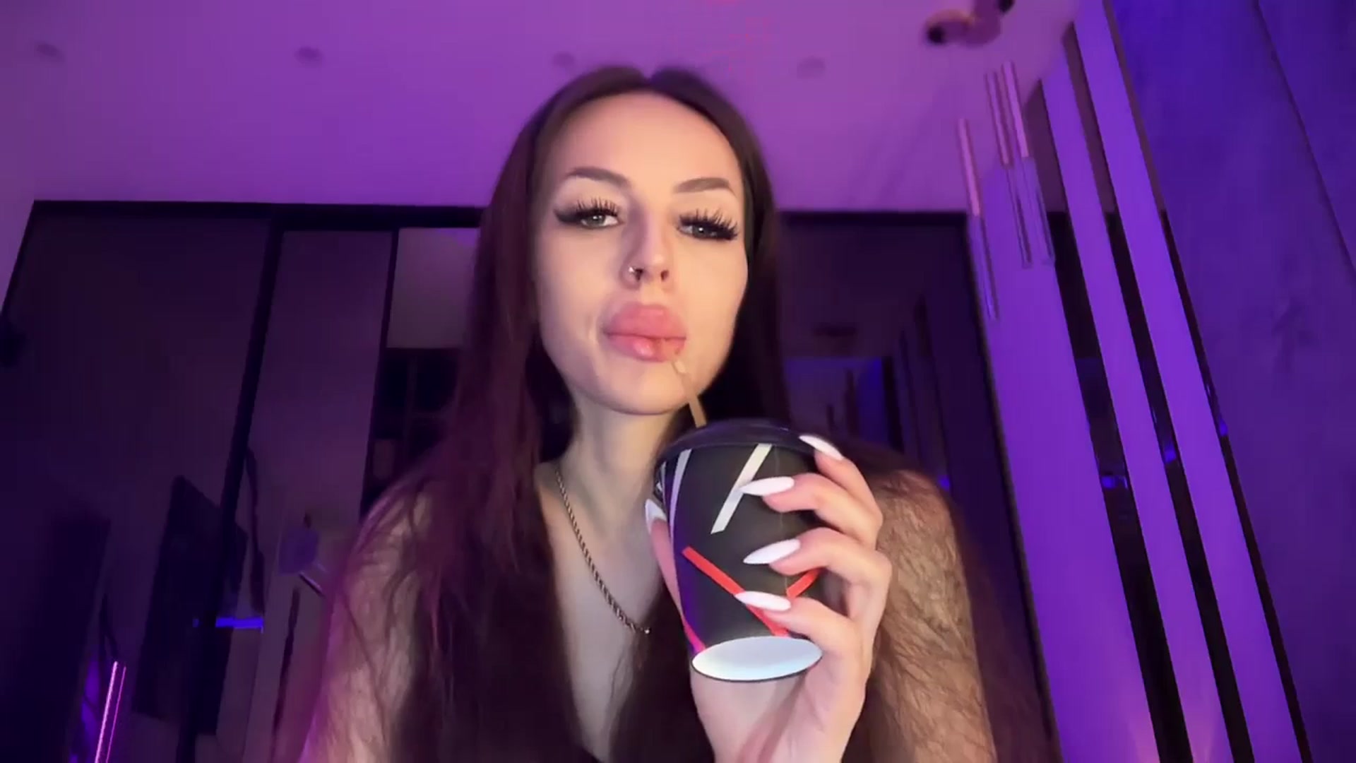 Gallery image thumbnail from UGLYGIRL_'s myfreecams stream on, 06/26/2025, 23:36 image 4 of 20