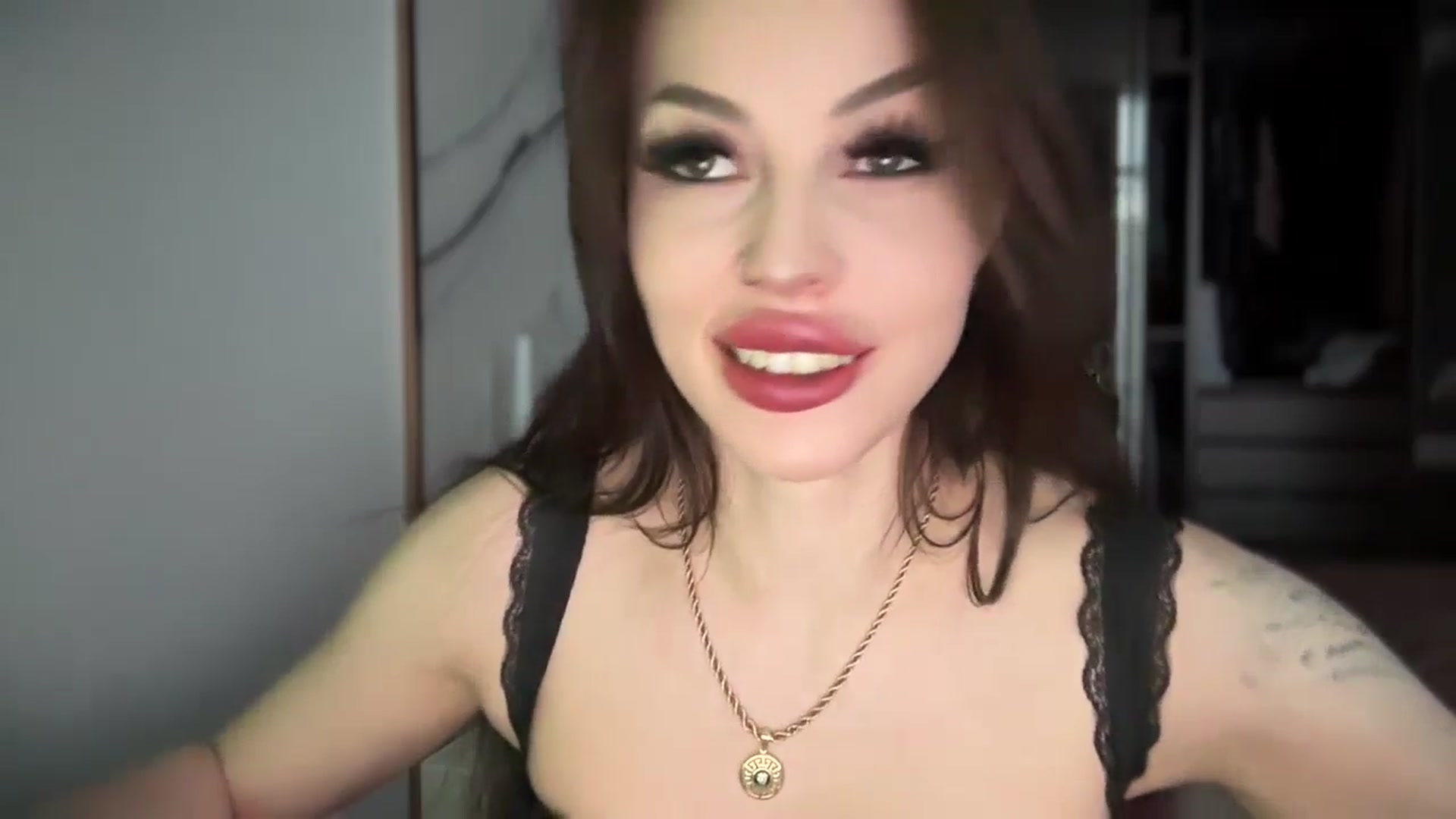 Gallery image thumbnail from UGLYGIRL_'s myfreecams stream on, 06/28/2025, 17:51 image 12 of 20