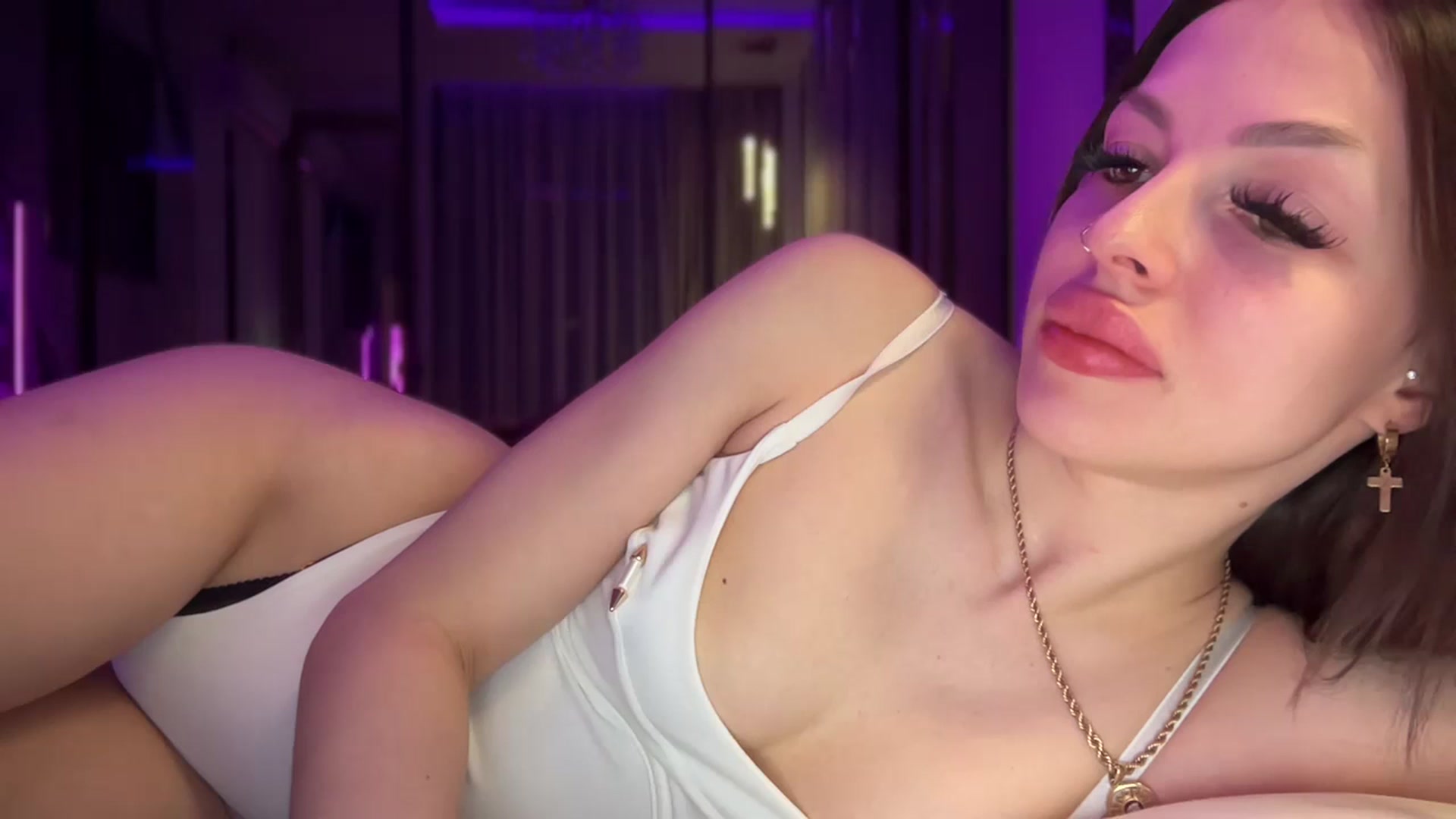 Gallery image thumbnail from UGLYGIRL_'s myfreecams stream on, 06/29/2025, 20:40 image 16 of 20