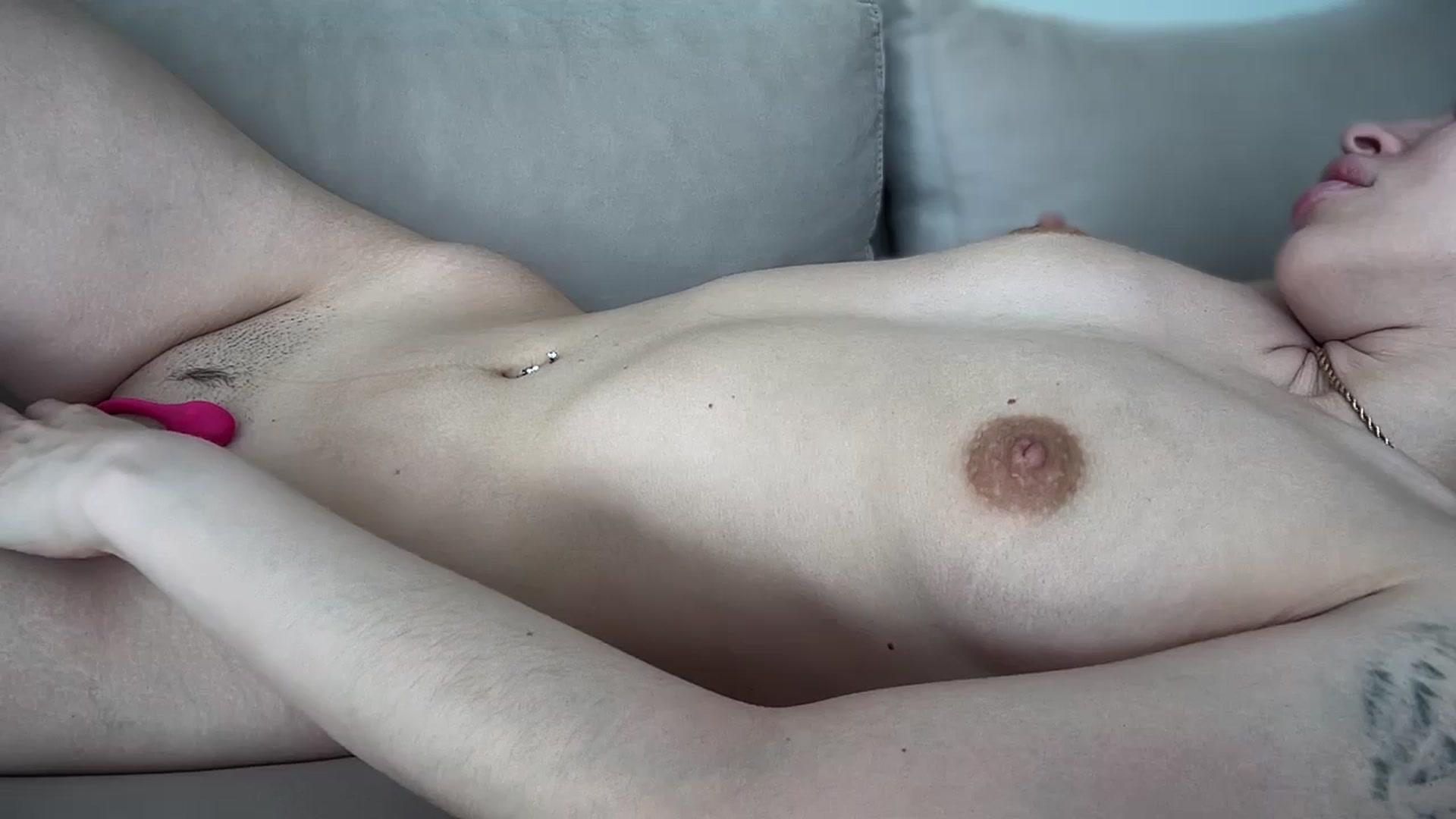 Gallery image thumbnail from UGLYGIRL_'s myfreecams stream on, 06/30/2025, 07:36 image 11 of 20