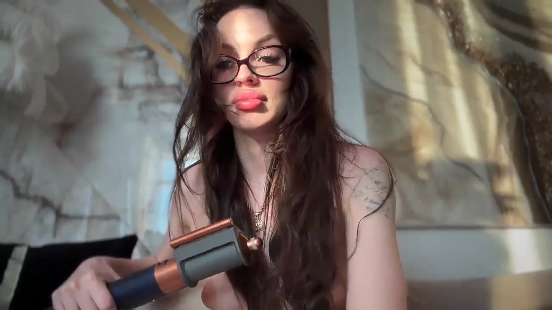 Gallery image thumbnail from UGLYGIRL_'s myfreecams stream on, 07/11/2025, 02:57 image 7 of 20