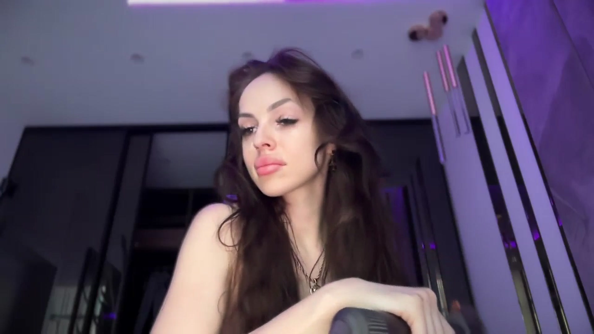 Gallery image thumbnail from UGLYGIRL_'s myfreecams stream on, 07/21/2025, 17:33 image 16 of 20