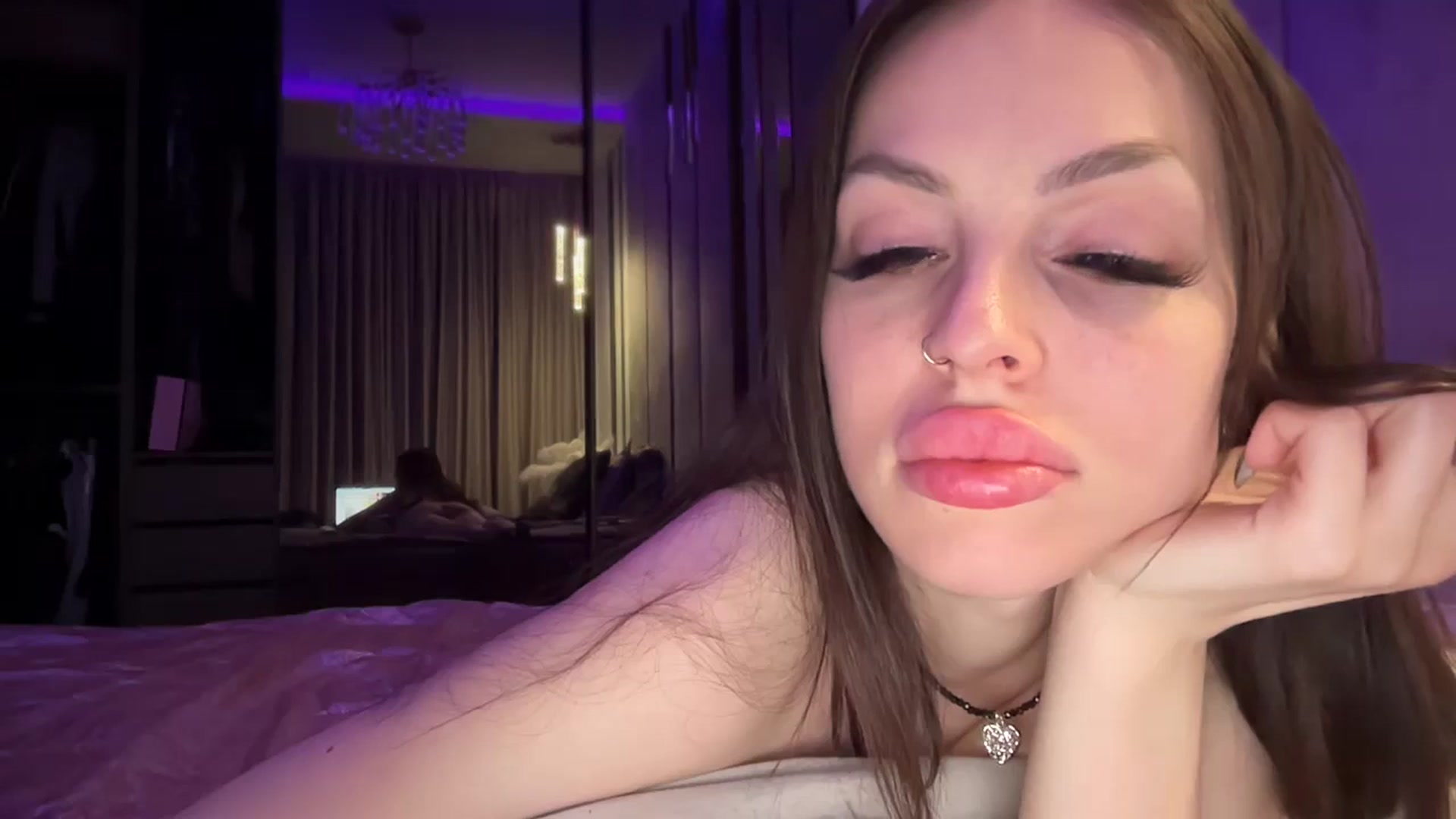 Gallery image thumbnail from UGLYGIRL_'s myfreecams stream on, 07/31/2025, 02:23 image 17 of 20