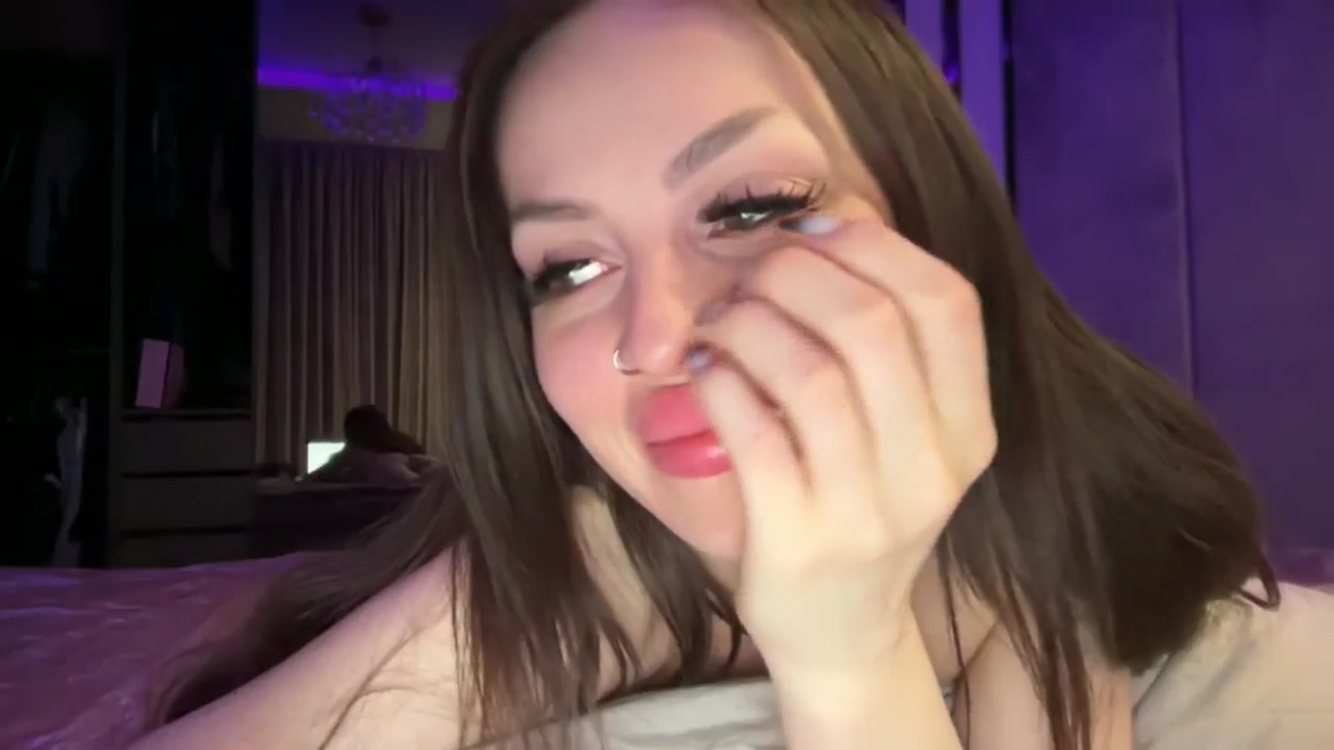 Gallery image thumbnail from UGLYGIRL_'s myfreecams stream on, 07/31/2025, 02:23 image 19 of 20