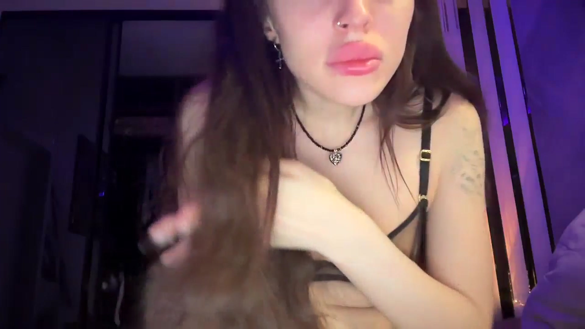 Gallery image thumbnail from UGLYGIRL_'s myfreecams stream on, 08/01/2025, 20:24 image 2 of 20