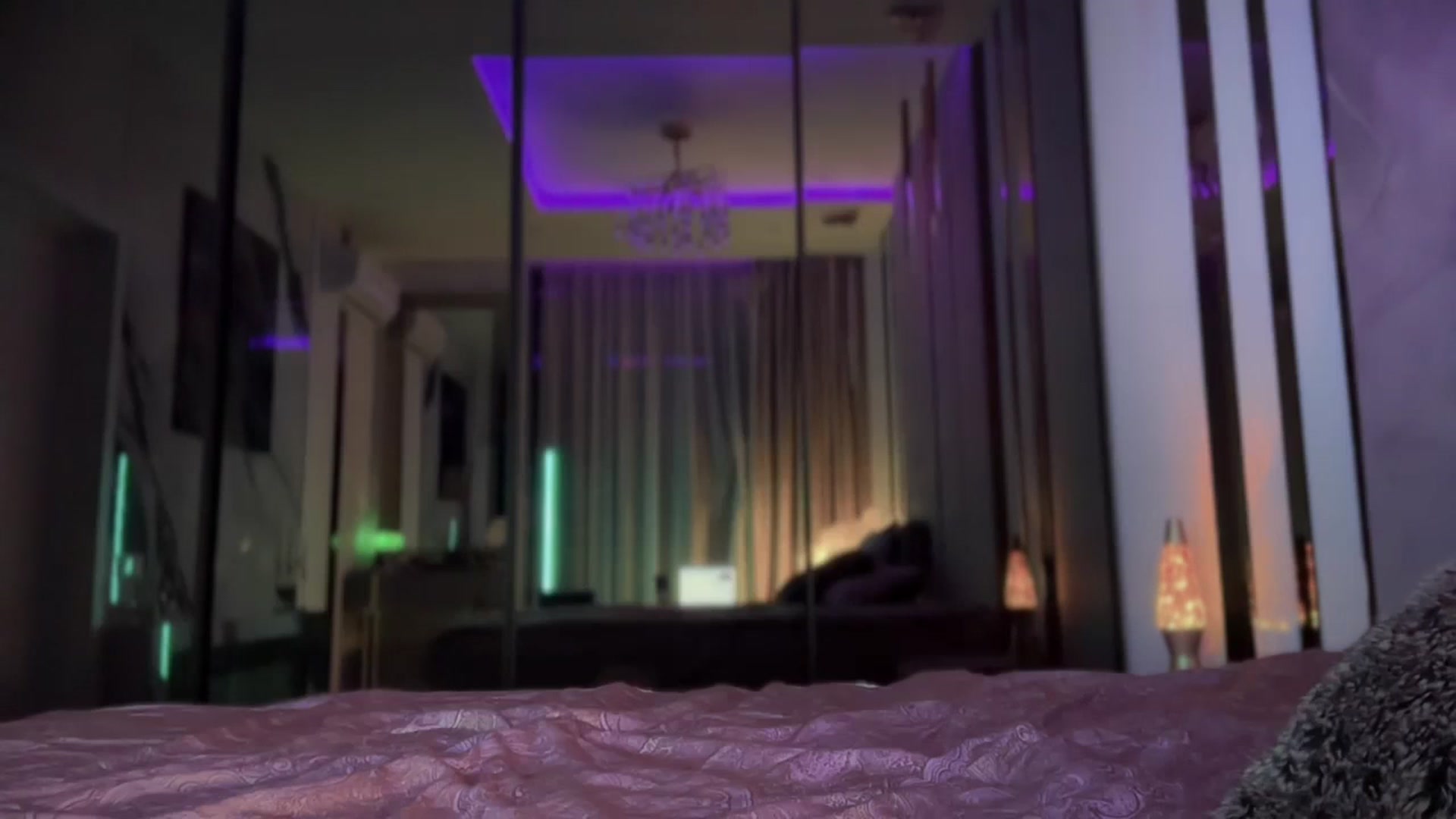 Gallery image thumbnail from UGLYGIRL_'s myfreecams stream on, 08/01/2025, 21:36 image 7 of 20