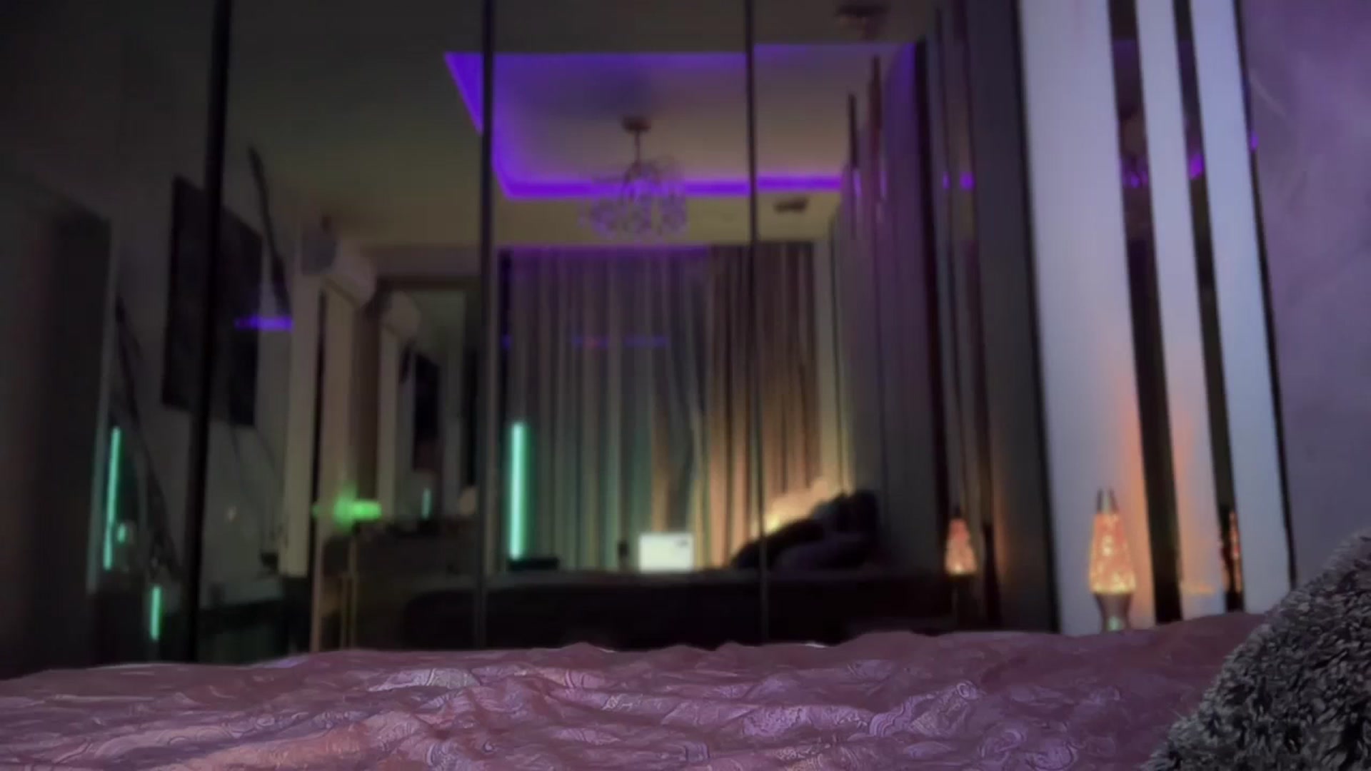 Gallery image thumbnail from UGLYGIRL_'s myfreecams stream on, 08/01/2025, 21:36 image 9 of 20