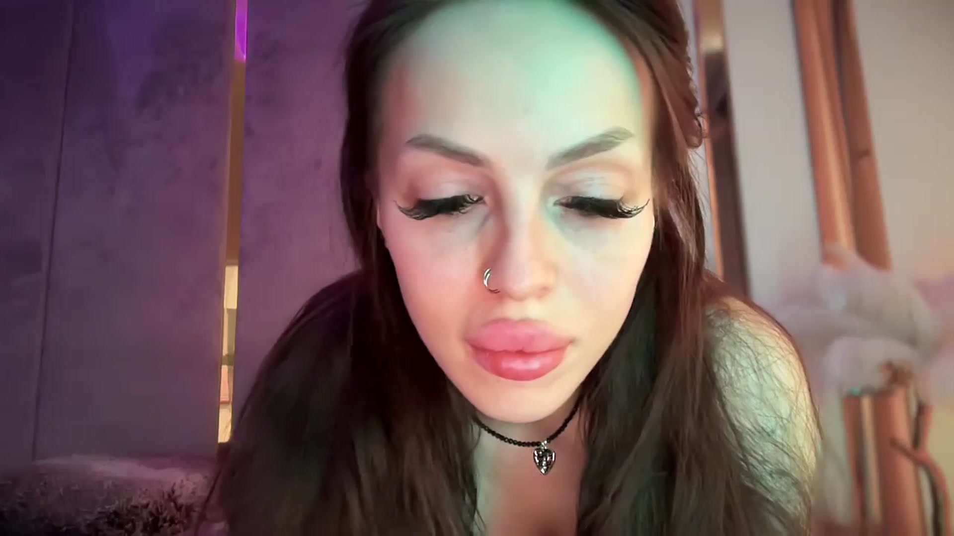 Gallery image thumbnail from UGLYGIRL_'s myfreecams stream on, 08/03/2025, 09:31 image 16 of 20