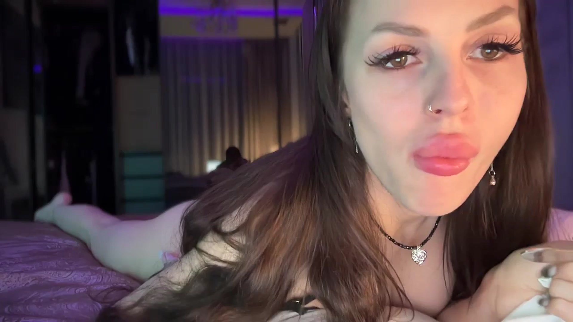 Gallery image thumbnail from UGLYGIRL_'s myfreecams stream on, 08/07/2025, 23:13 image 6 of 20