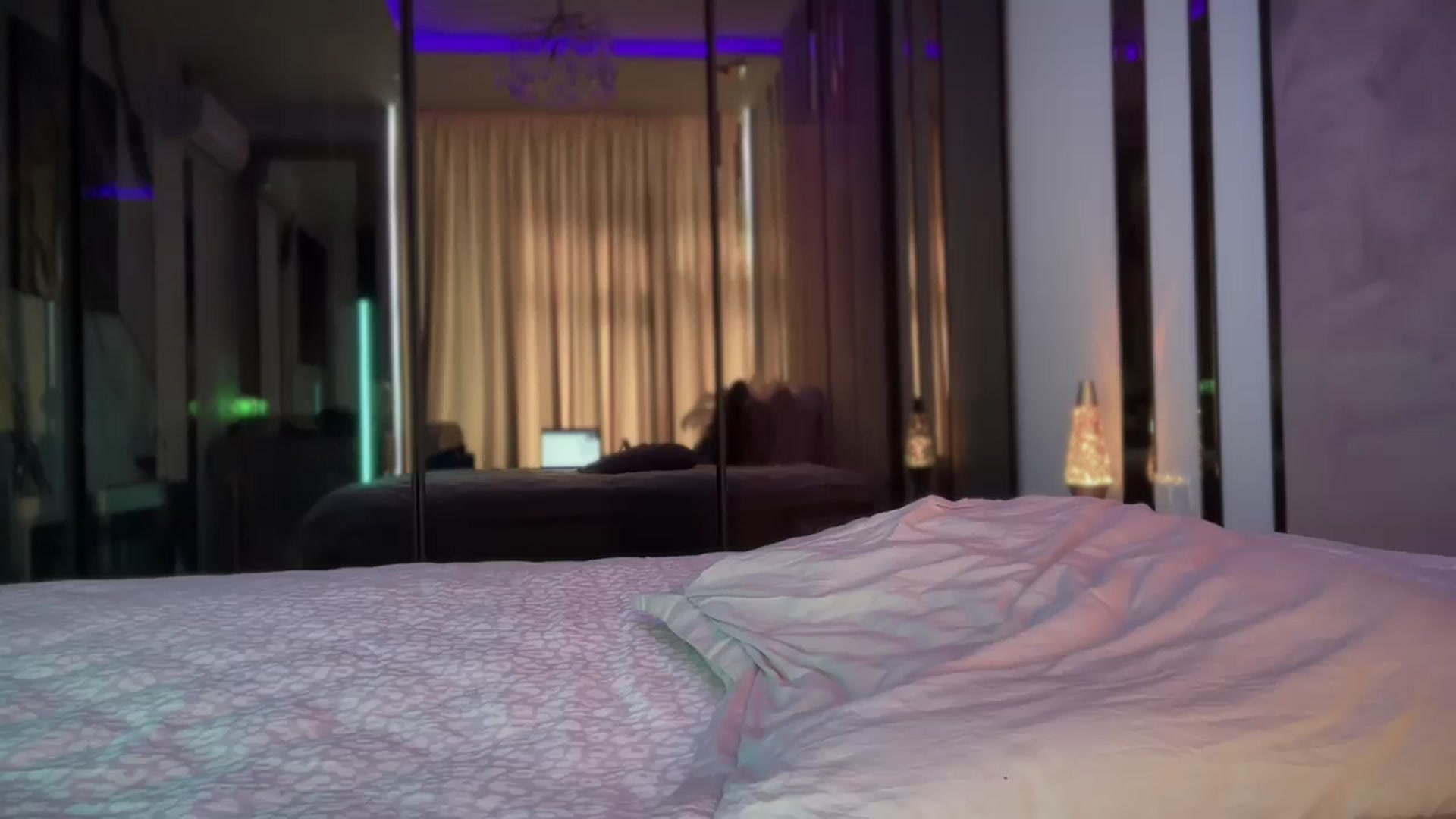 Gallery image thumbnail from UGLYGIRL_'s myfreecams stream on, 08/16/2025, 09:51 image 2 of 20