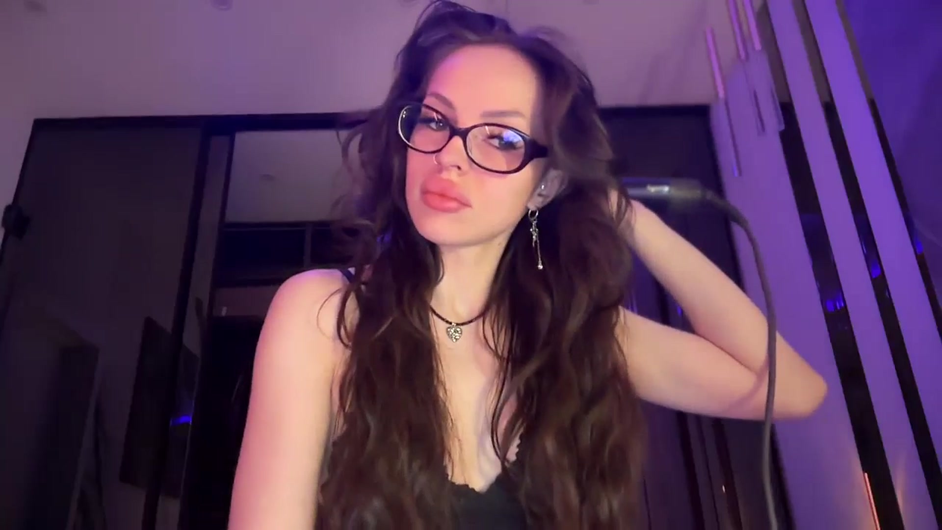 Gallery image thumbnail from UGLYGIRL_'s myfreecams stream on, 08/19/2025, 20:59 image 12 of 20