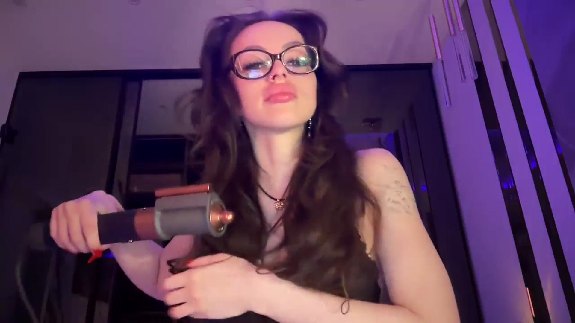 Gallery image thumbnail from UGLYGIRL_'s myfreecams stream on, 08/19/2025, 20:59 image 13 of 20