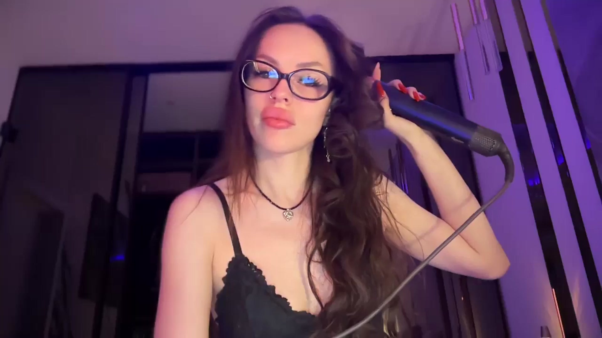 Gallery image thumbnail from UGLYGIRL_'s myfreecams stream on, 08/19/2025, 20:59 image 8 of 20
