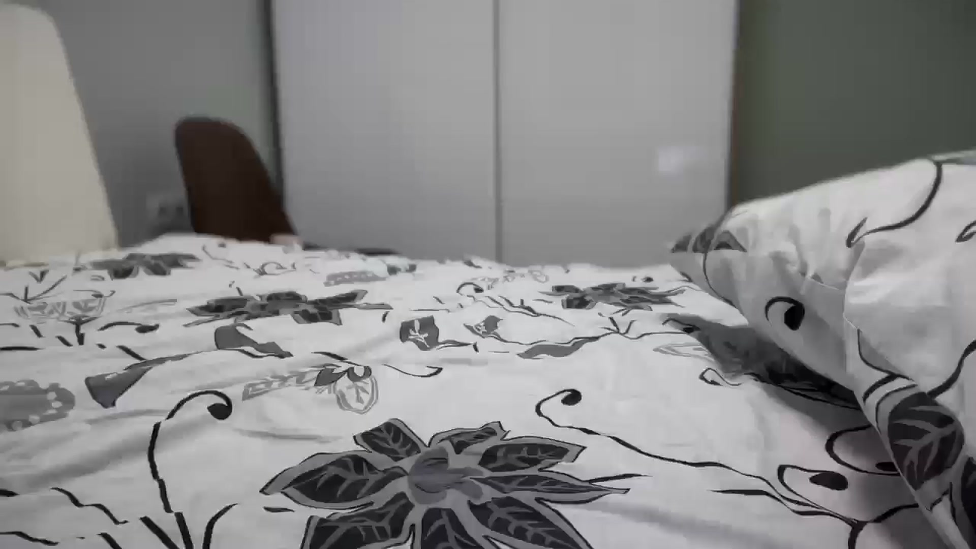 Gallery image thumbnail from UGLYGIRL_'s myfreecams stream on, 08/22/2025, 03:36 image 19 of 20