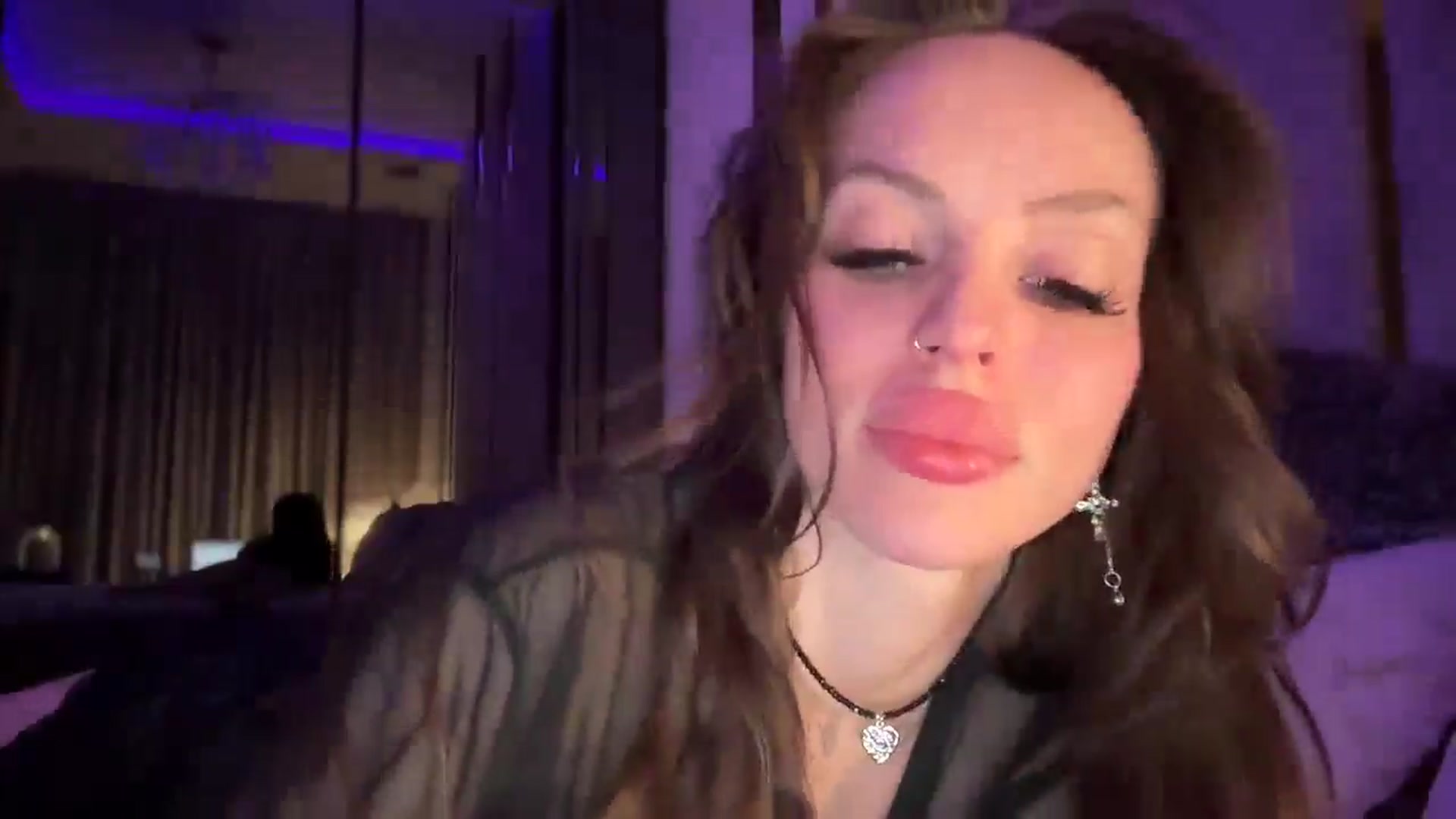 Gallery image thumbnail from UGLYGIRL_'s myfreecams stream on, 08/29/2025, 24:57 image 19 of 20
