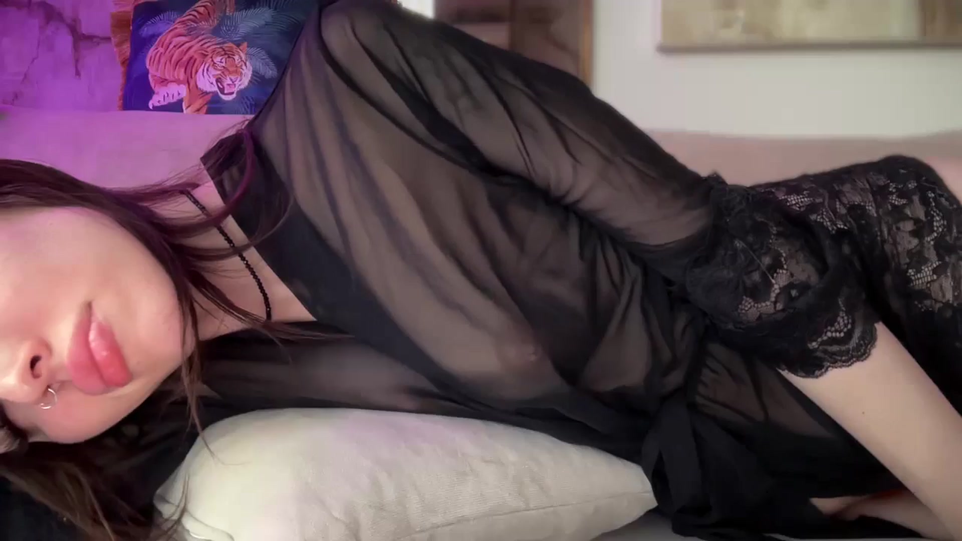 Gallery image thumbnail from UGLYGIRL_'s myfreecams stream on, 08/29/2025, 03:19 image 18 of 20