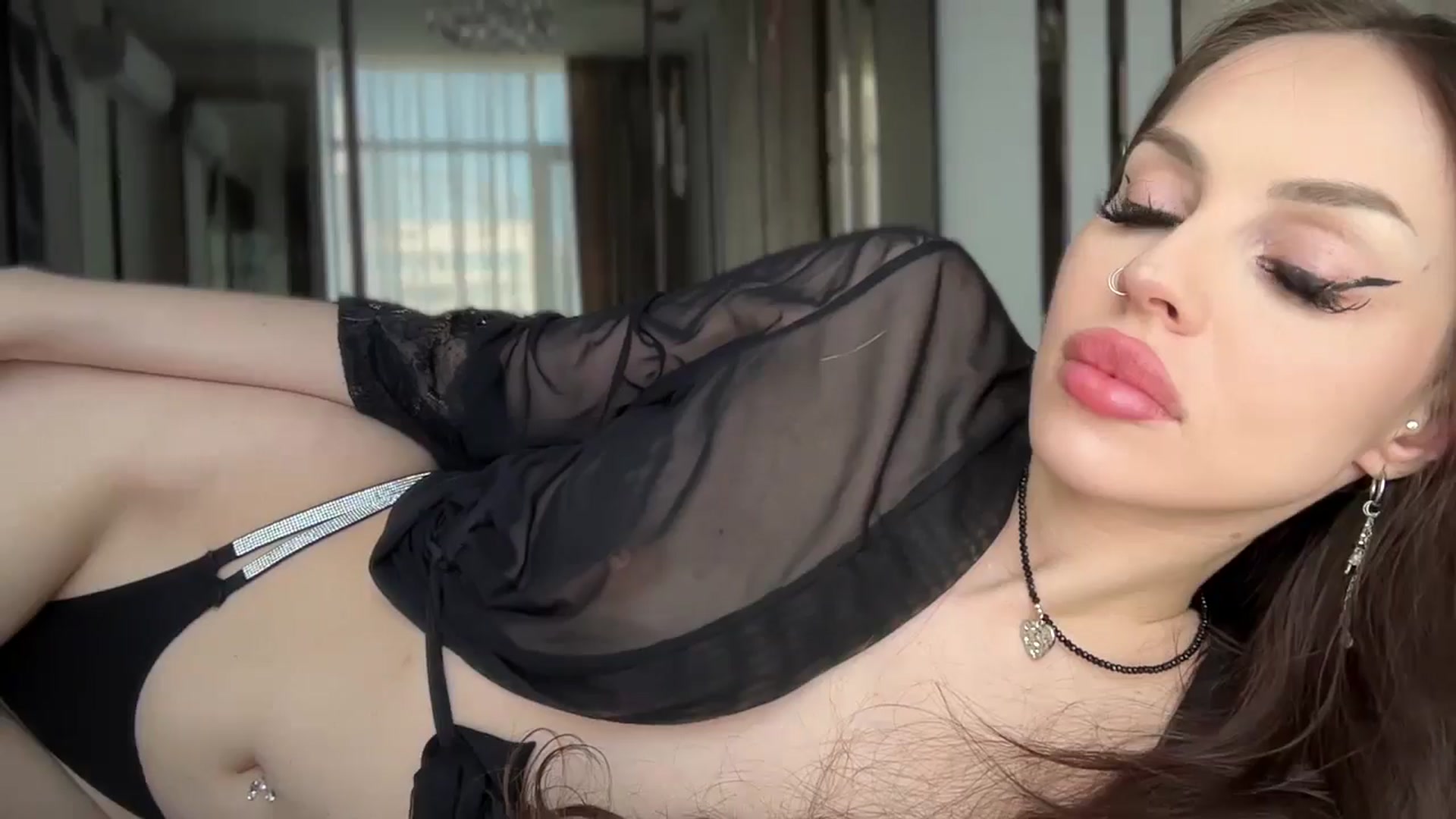 Gallery image thumbnail from UGLYGIRL_'s myfreecams stream on, 08/29/2025, 14:19 image 16 of 20