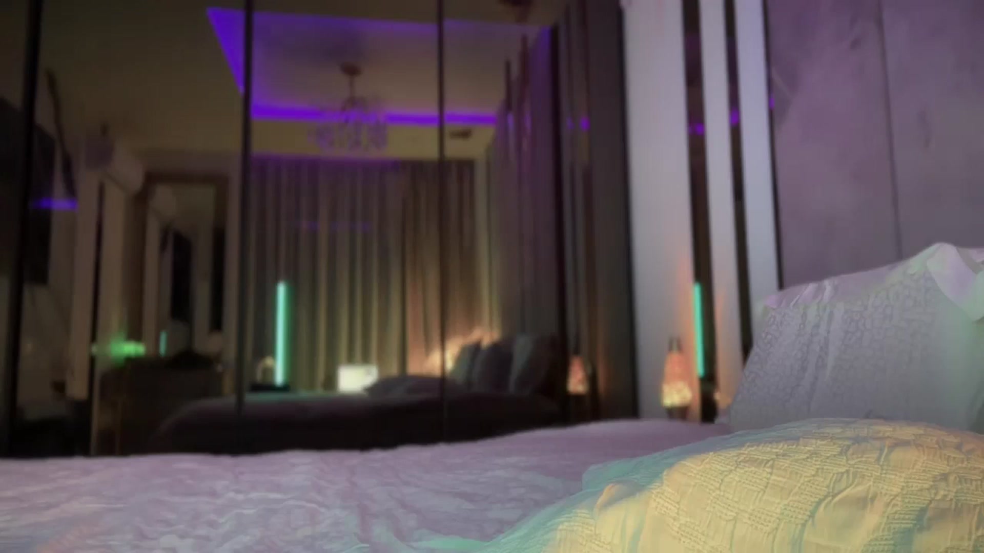 Gallery image thumbnail from UGLYGIRL_'s myfreecams stream on, 08/31/2025, 23:24 image 16 of 20