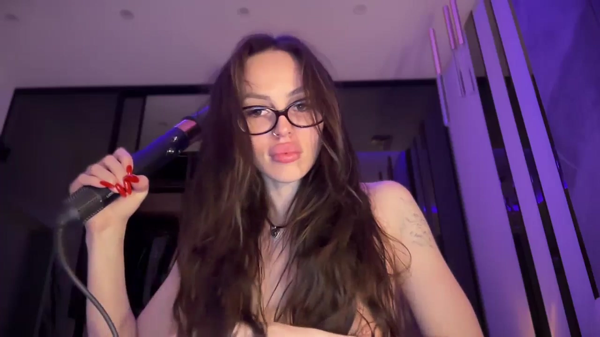 Gallery image thumbnail from UGLYGIRL_'s myfreecams stream on, 09/04/2025, 22:47 image 5 of 20