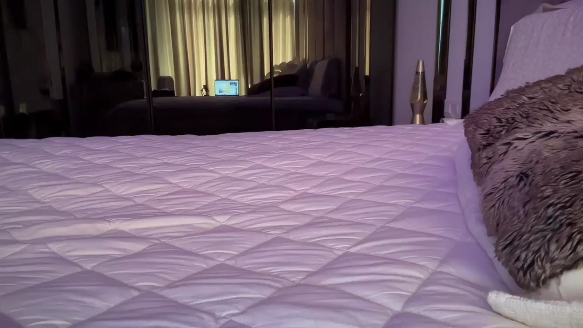 Gallery image thumbnail from UGLYGIRL_'s myfreecams stream on, 09/05/2025, 09:09 image 18 of 20
